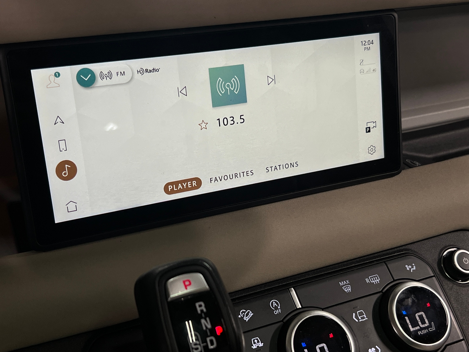 Thumbnail: 2023 Land Rover Defender - 3