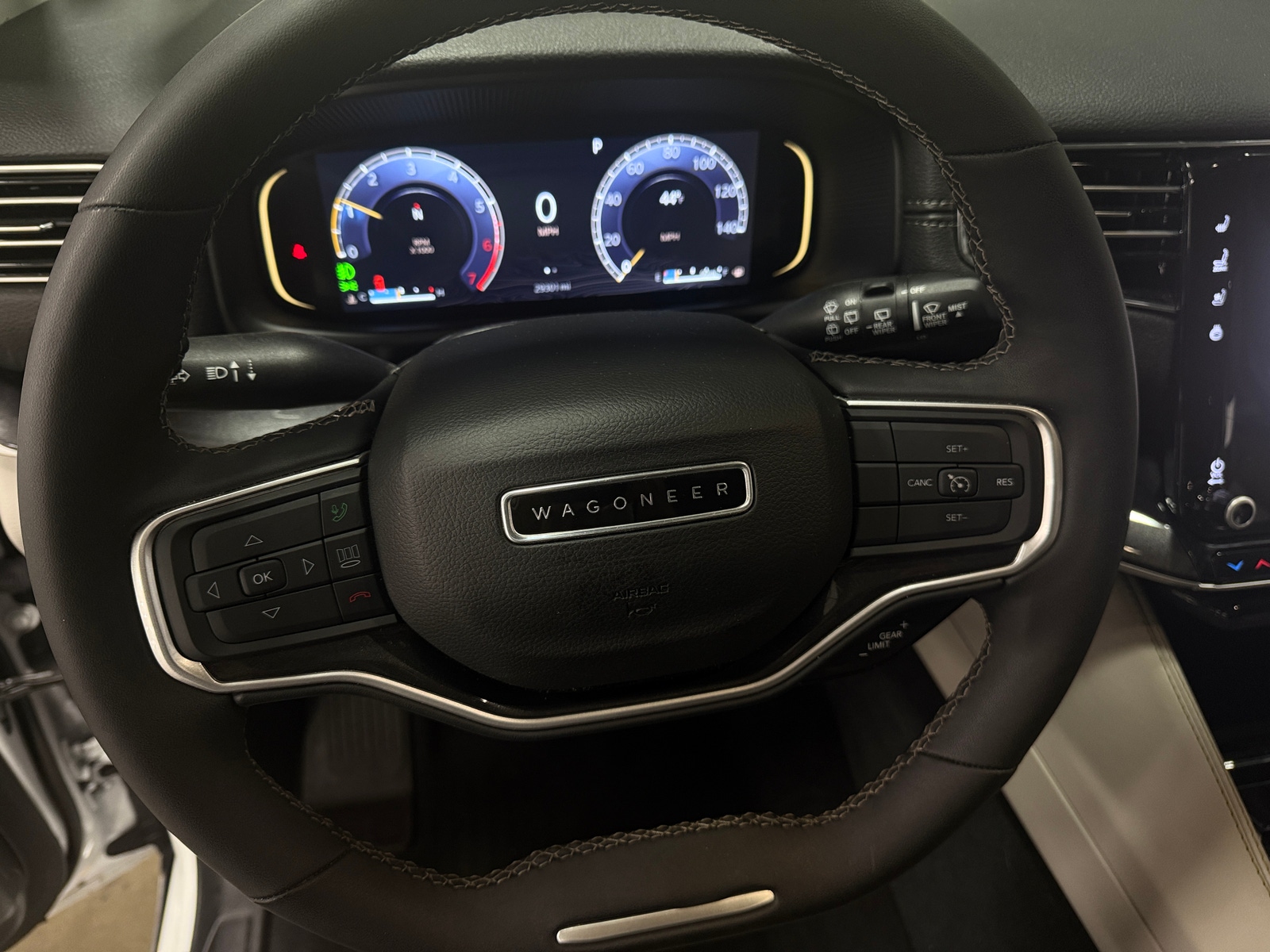 Thumbnail: 2024 Jeep Wagoneer - 4