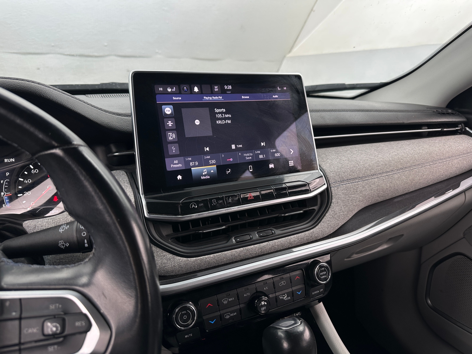 Thumbnail: 2022 Jeep Compass - 3