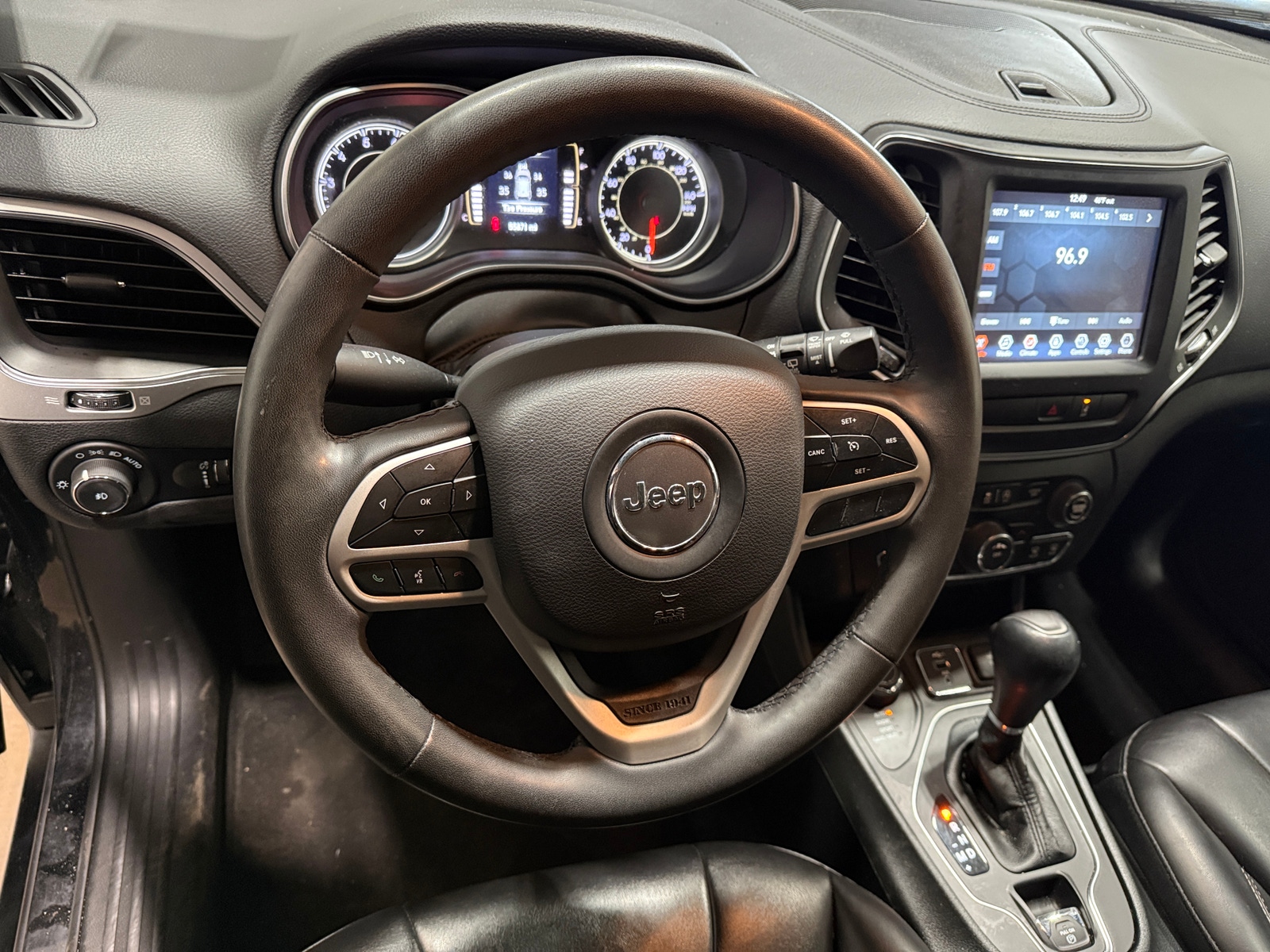 Thumbnail: 2022 Jeep Cherokee - 5