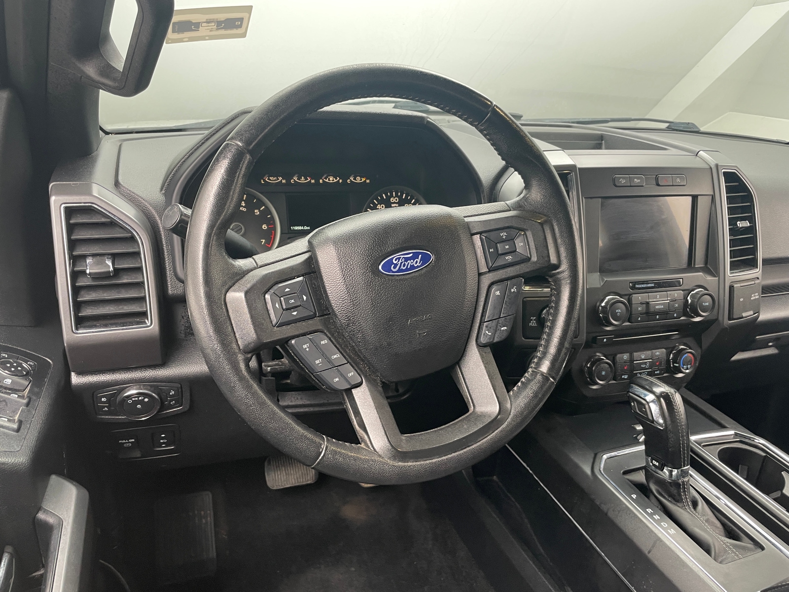 Thumbnail: 2018 Ford Econoline - 5