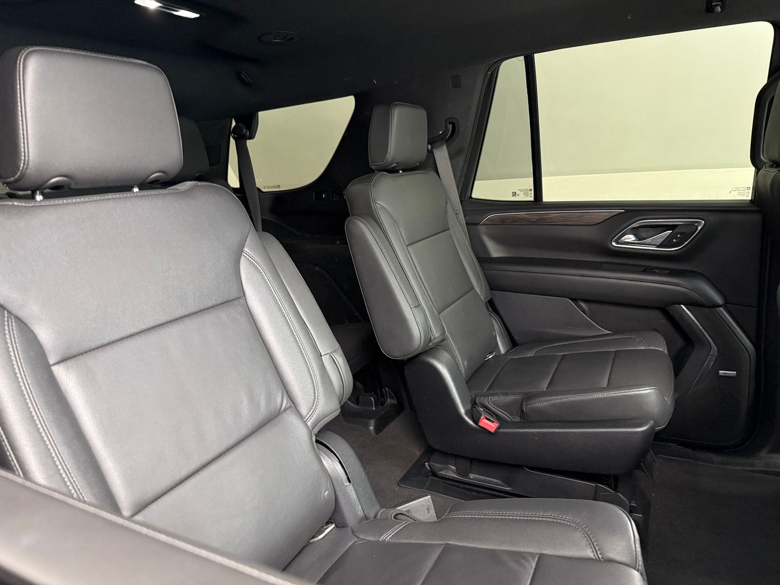 Thumbnail: 2022 Chevrolet Tahoe - 5