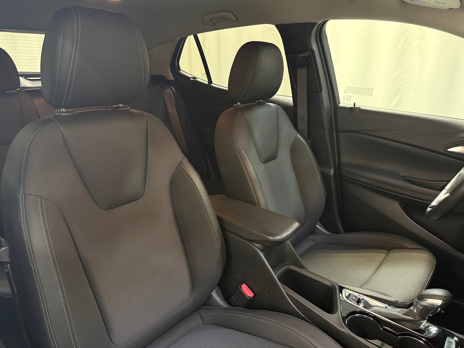 Thumbnail: 2025 Buick Encore GX - 2