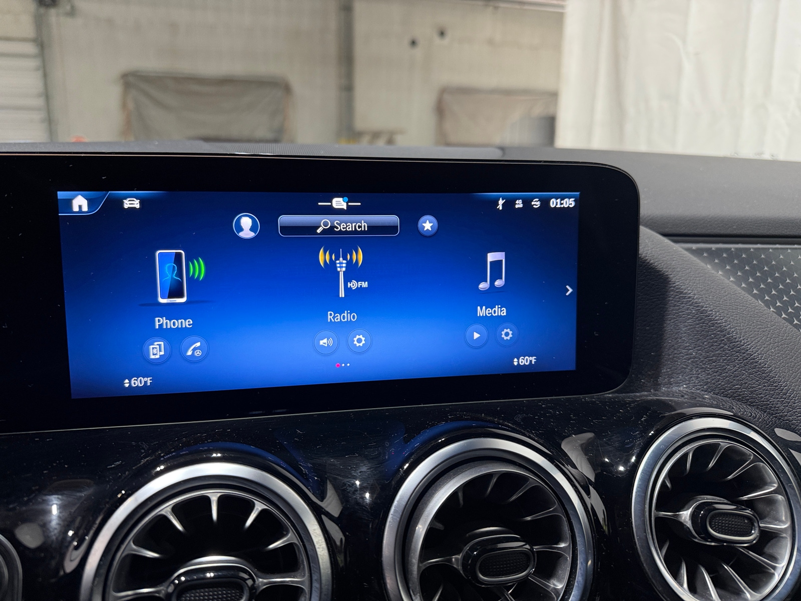 Thumbnail: 2025 Mercedes-Benz GLA - 3