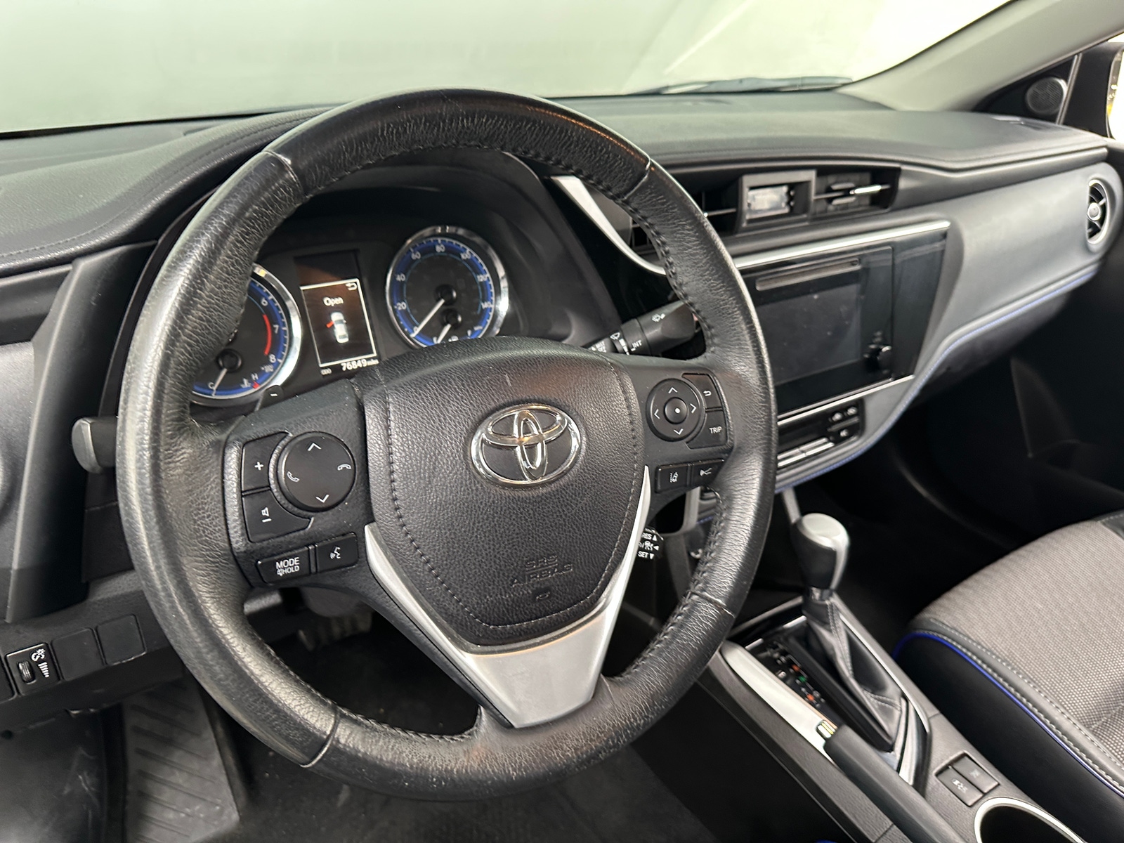 Thumbnail: 2018 Toyota Corolla - 5