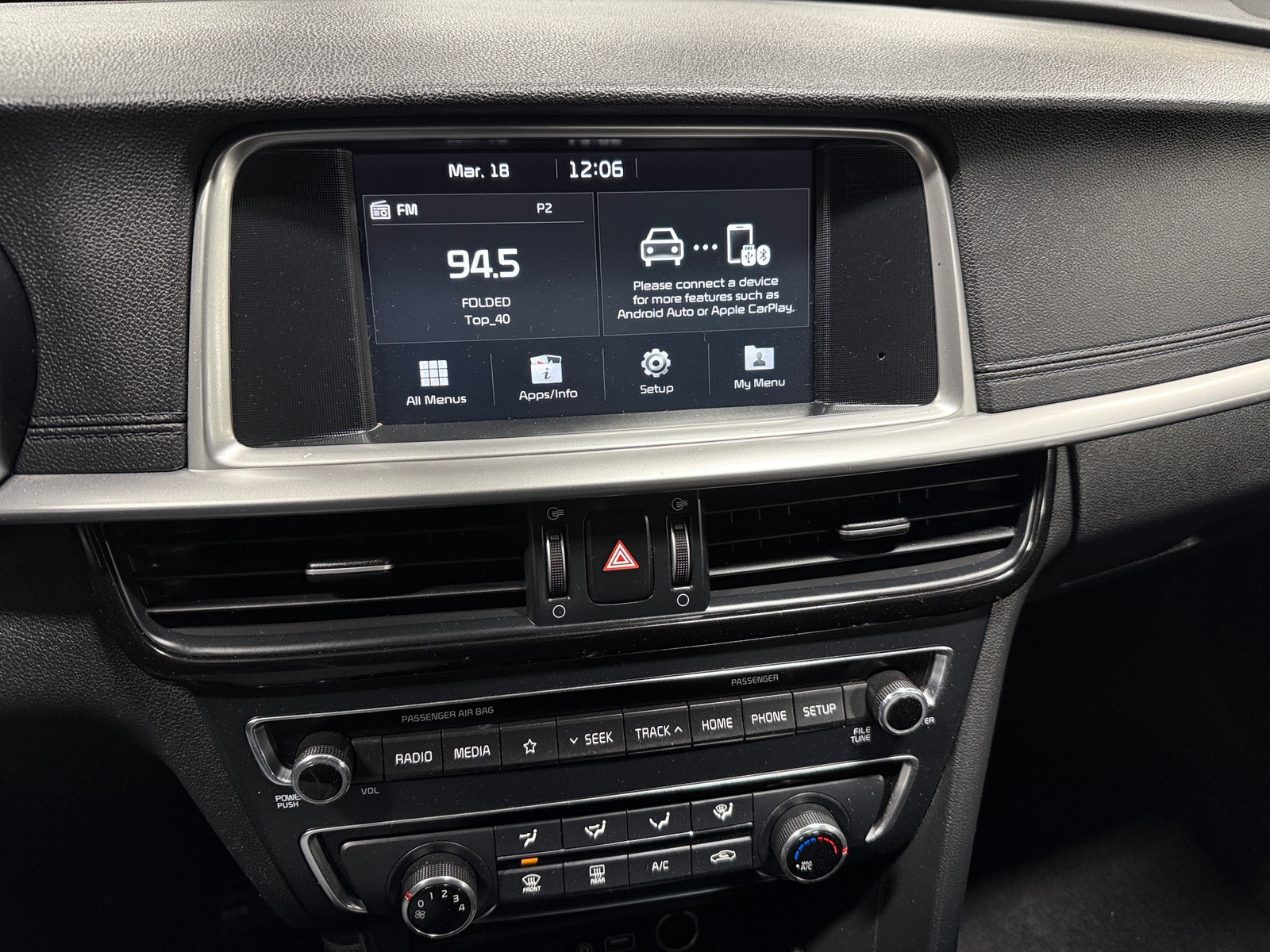 Thumbnail: 2019 Kia Optima - 4