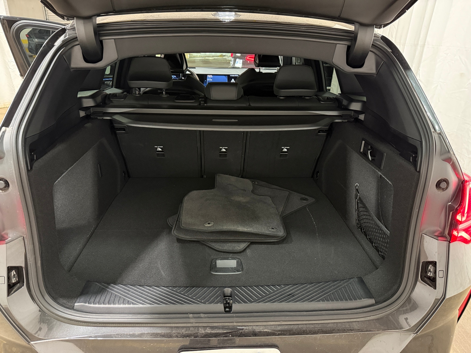 Thumbnail: 2025 BMW X3 - 6