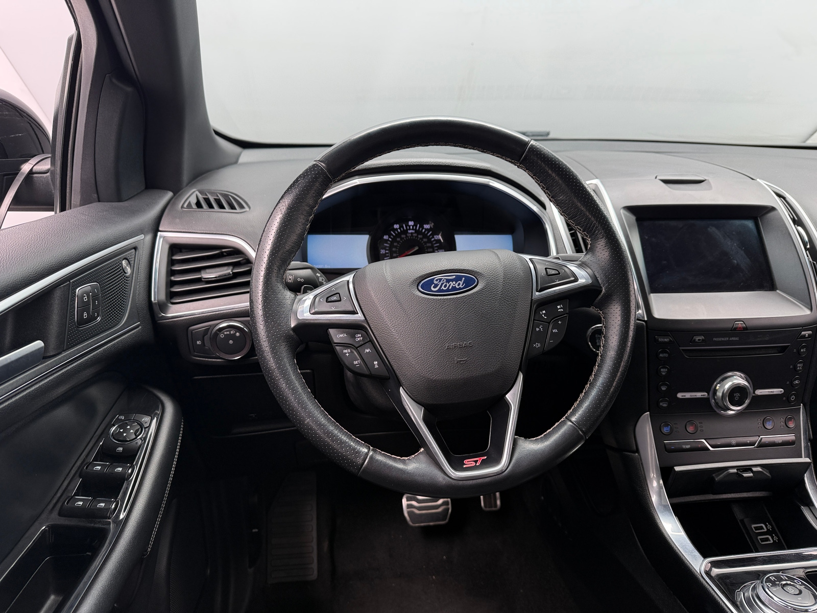 Thumbnail: 2019 Ford Edge - 4