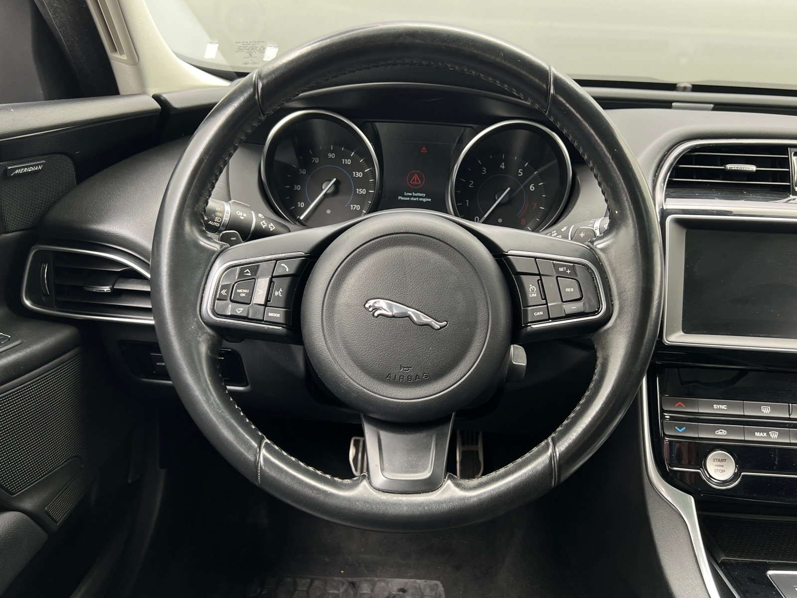 Thumbnail: 2019 Jaguar XE - 4