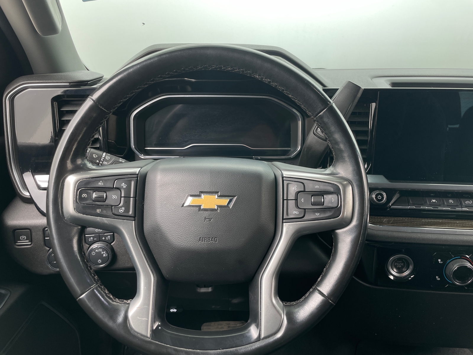 Thumbnail: 2023 Chevrolet Silverado 1500 - 5