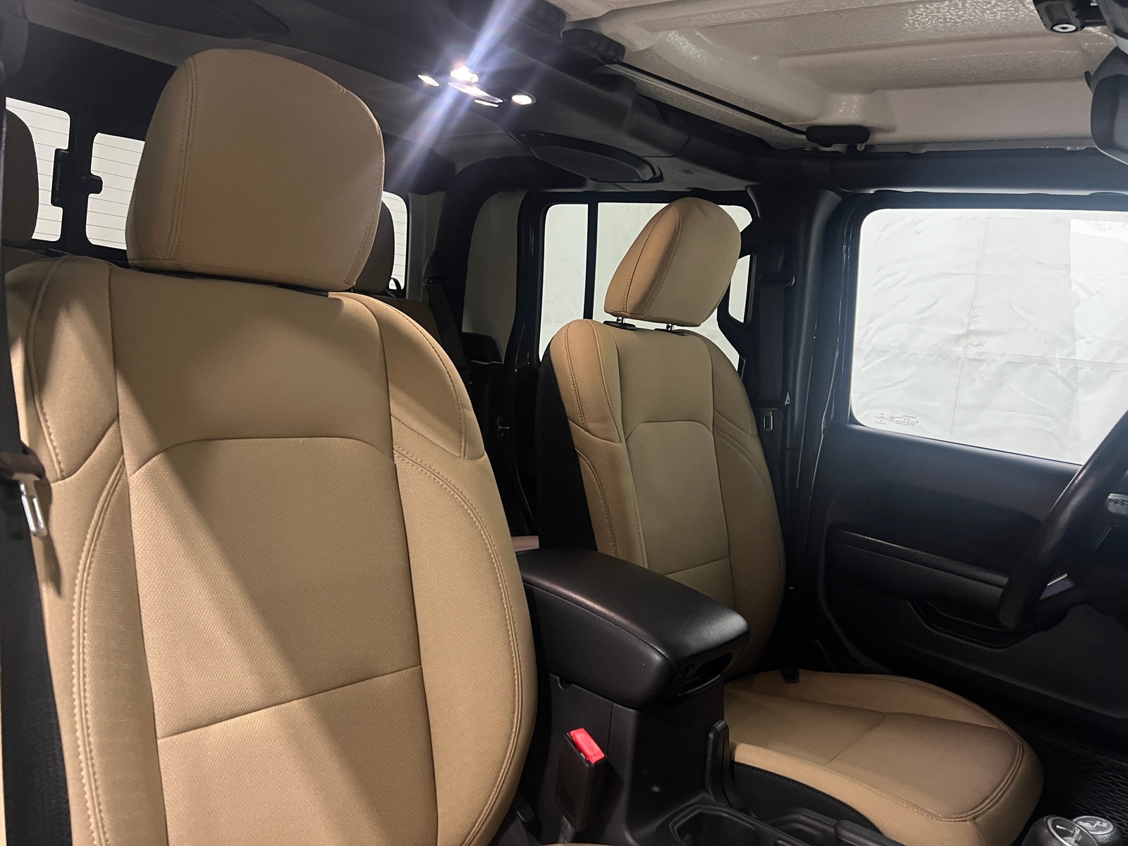 Thumbnail: 2021 Jeep Gladiator - 2