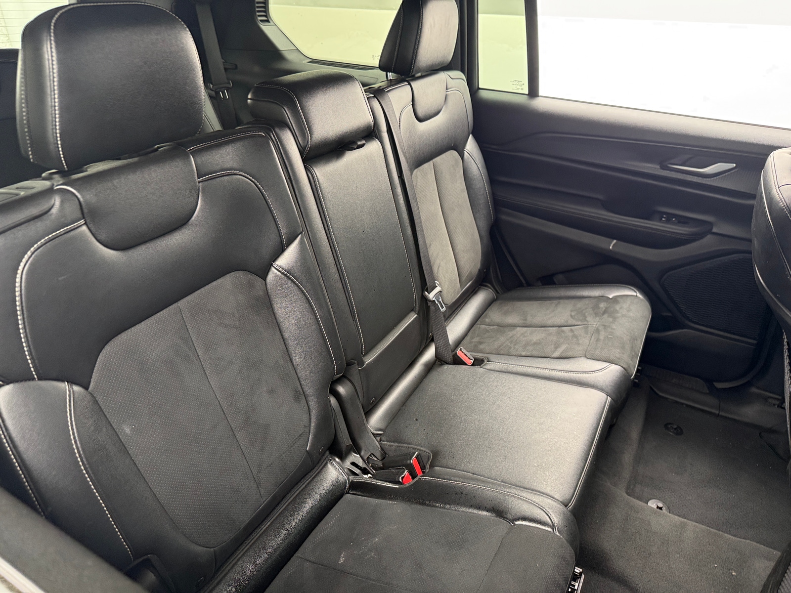 Thumbnail: 2024 Jeep Grand Cherokee L - 5