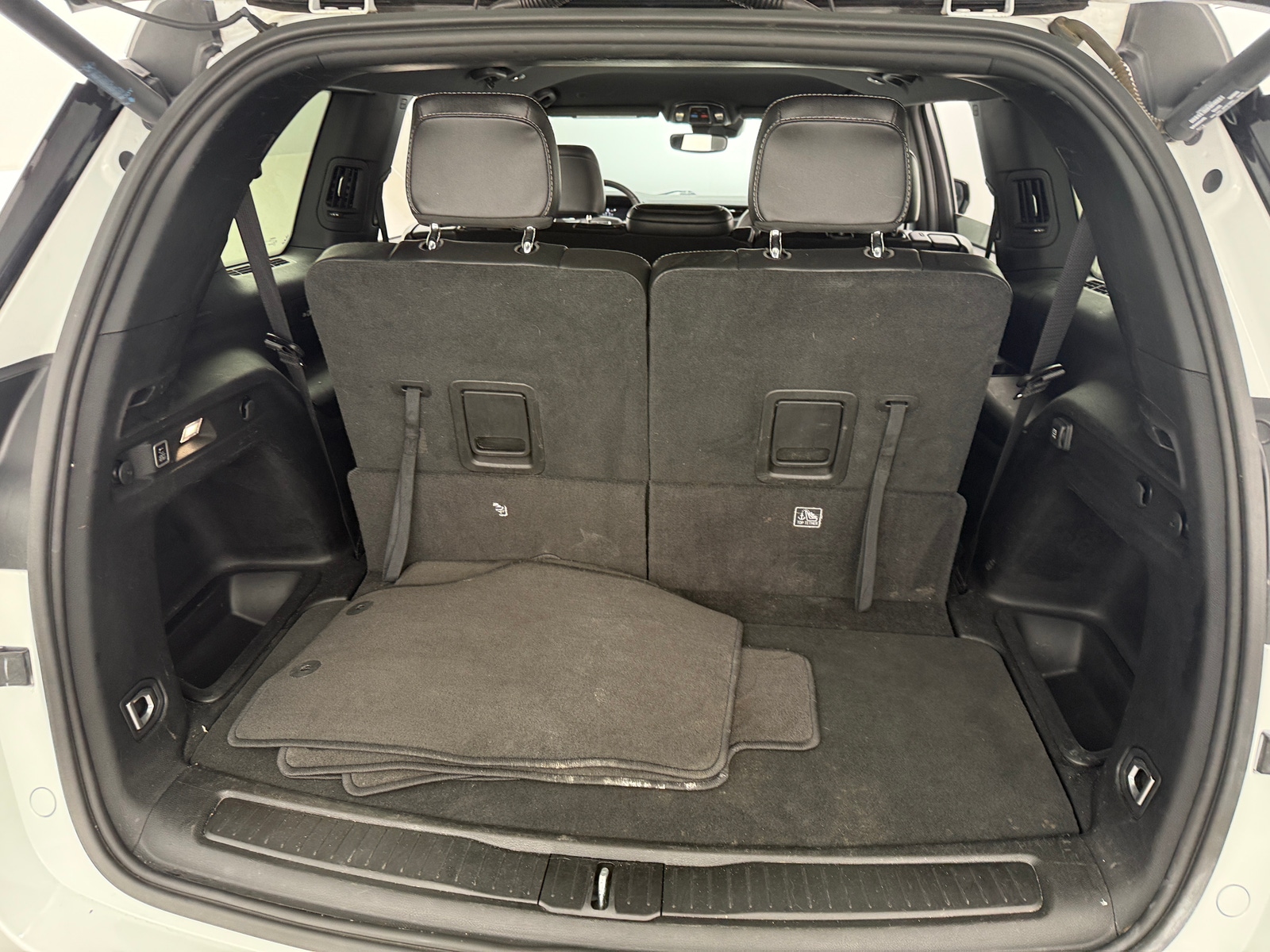 Thumbnail: 2024 Jeep Grand Cherokee L - 6