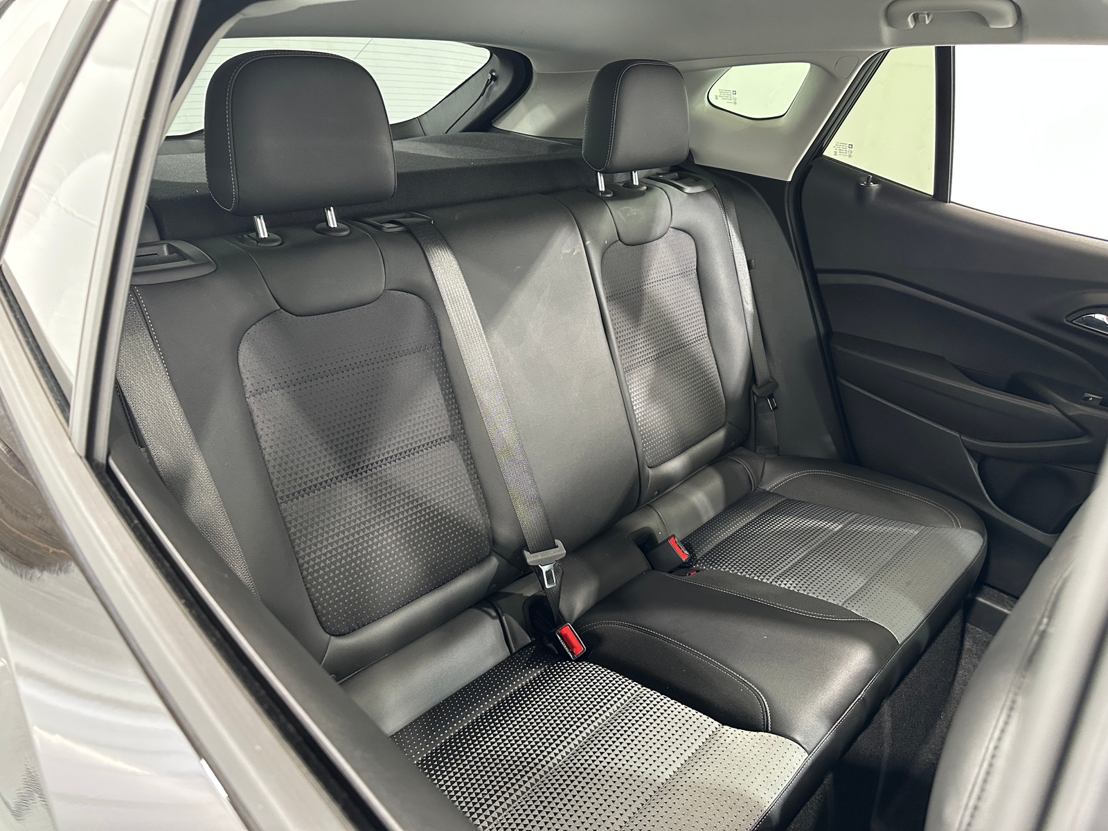 Thumbnail: 2025 Chevrolet Trax - 6