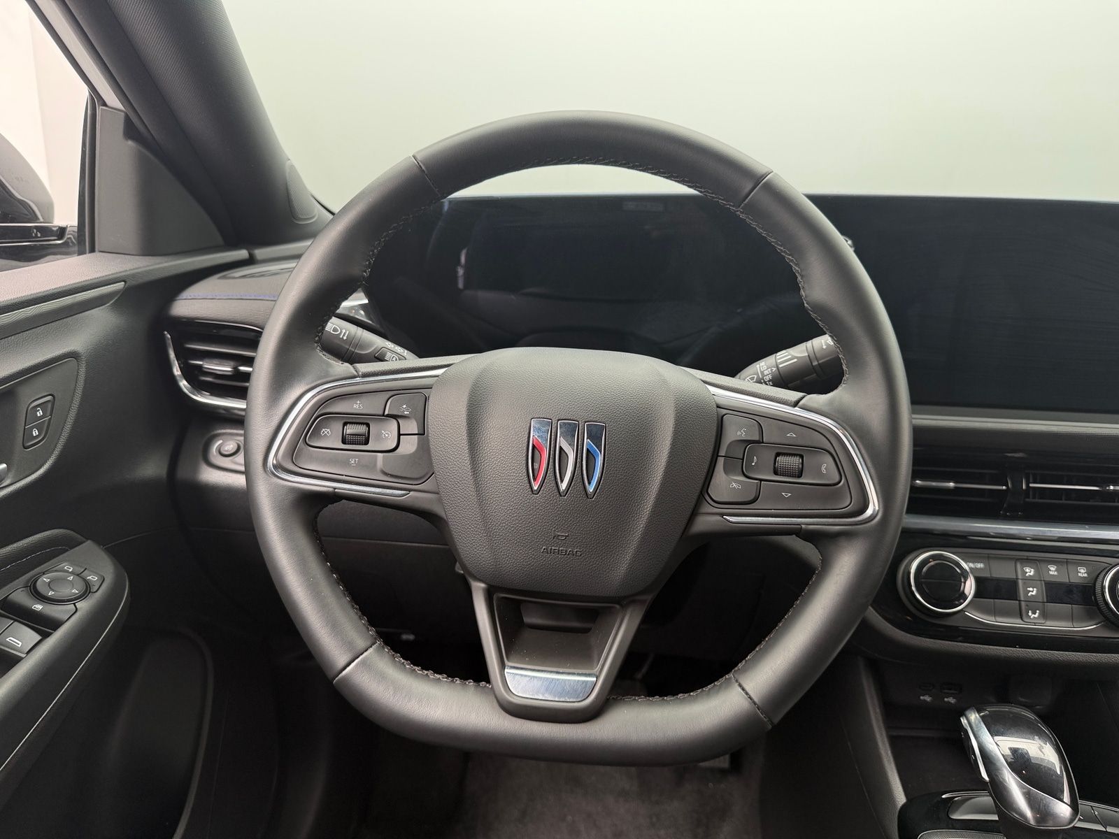 Thumbnail: 2025 Buick Envista - 4