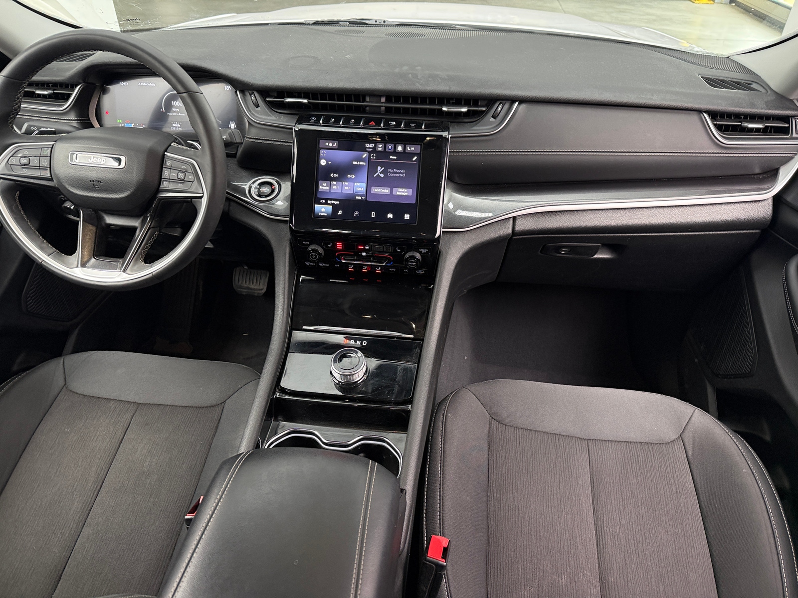 Thumbnail: 2023 Jeep Grand Cherokee - 3