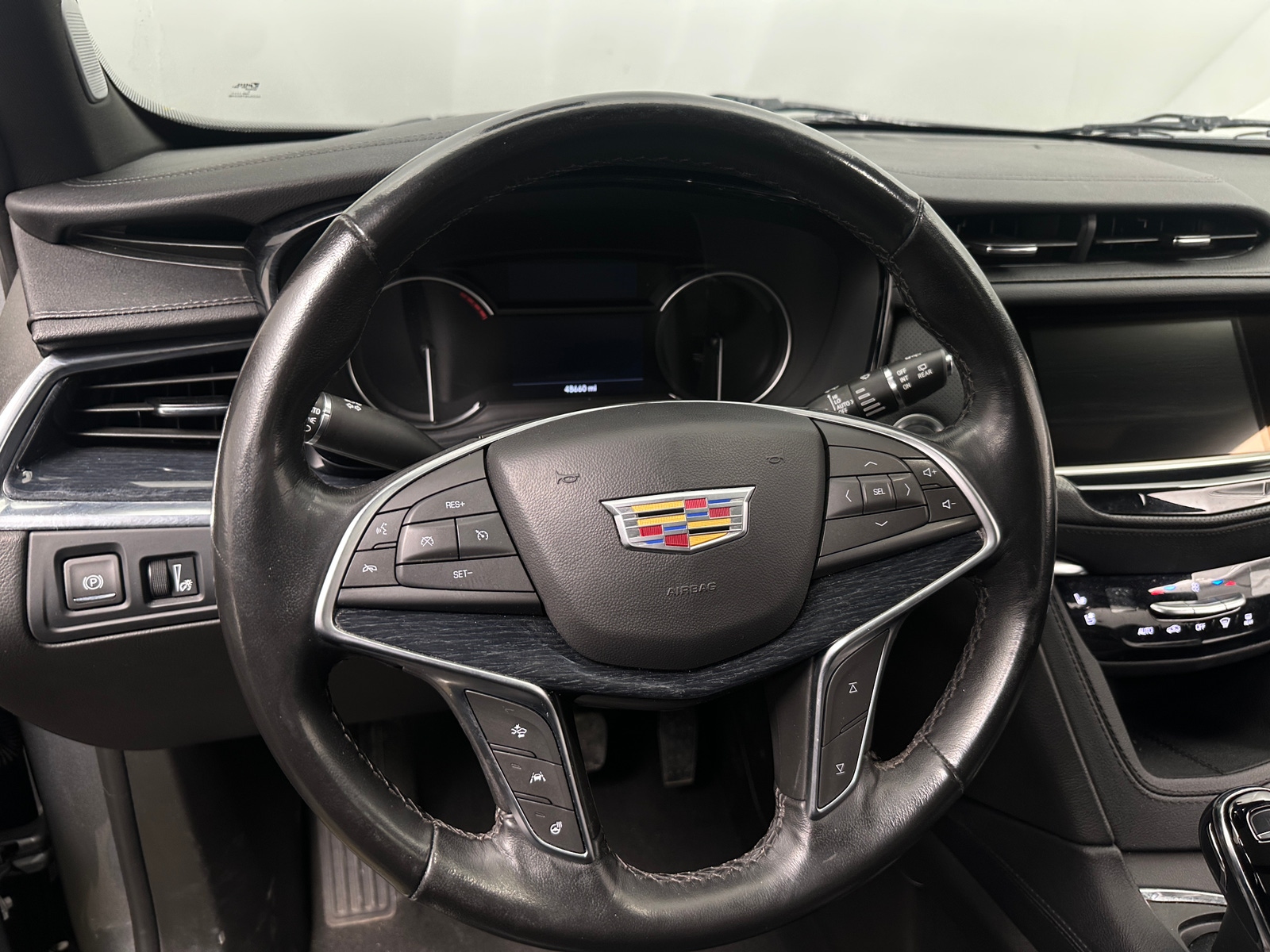 Thumbnail: 2024 Cadillac XT5 - 4