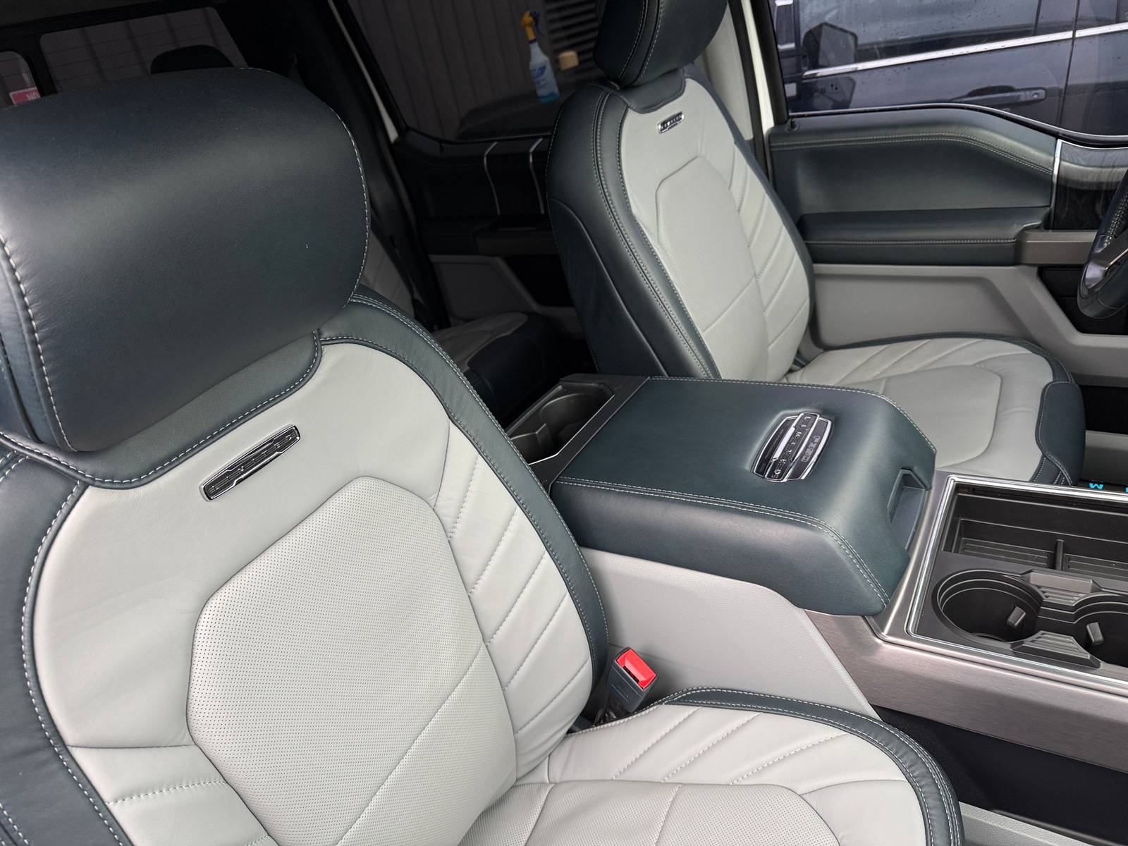 Thumbnail: 2022 Ford Econoline - 2