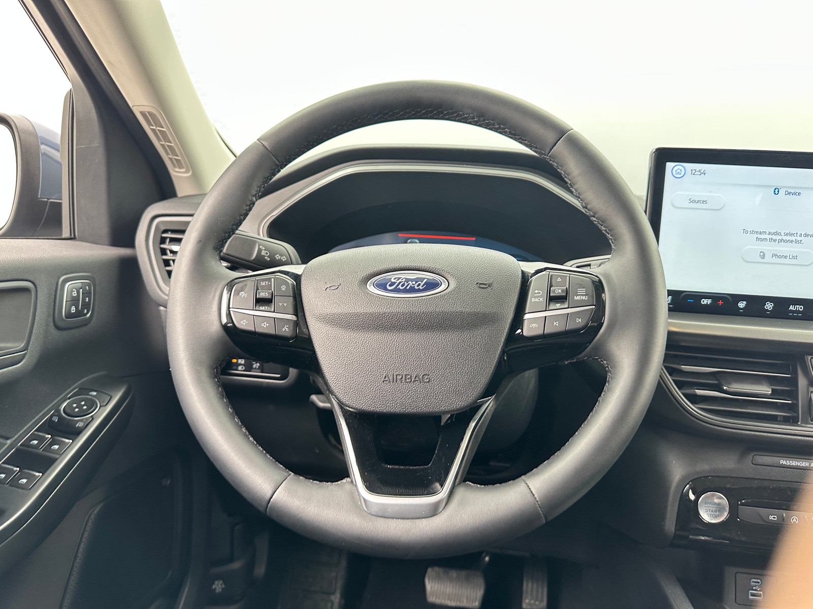 Thumbnail: 2023 Ford Escape - 5