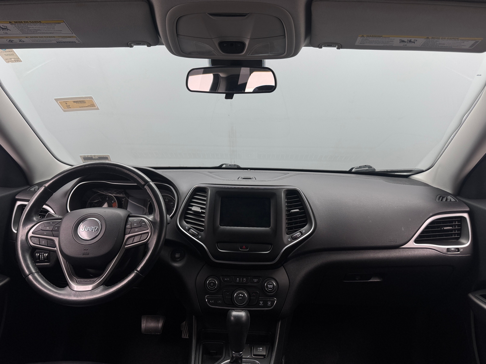 Thumbnail: 2019 Jeep Cherokee - 3