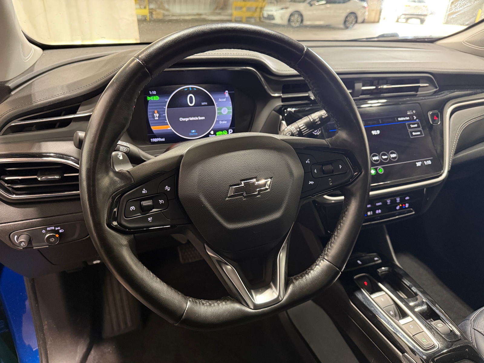 Thumbnail: 2023 Chevrolet Bolt EUV - 5