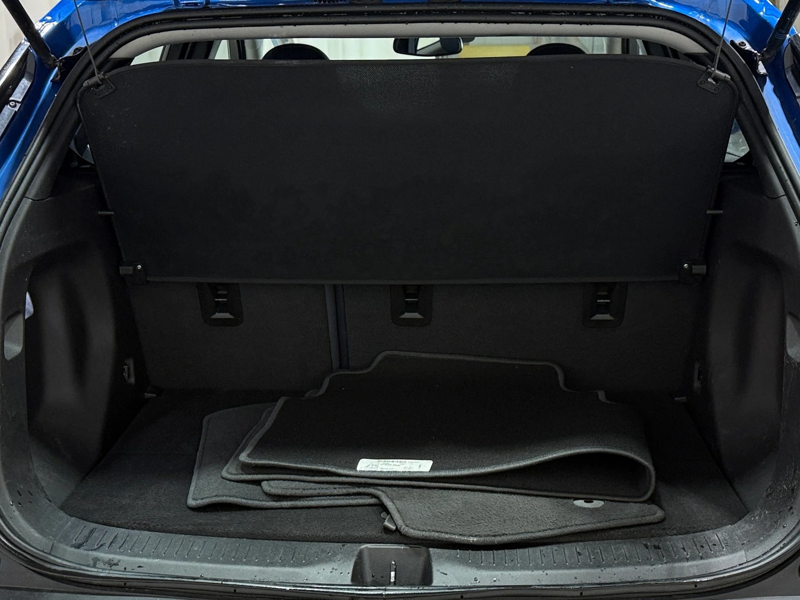 Thumbnail: 2023 Chevrolet Bolt EUV - 7