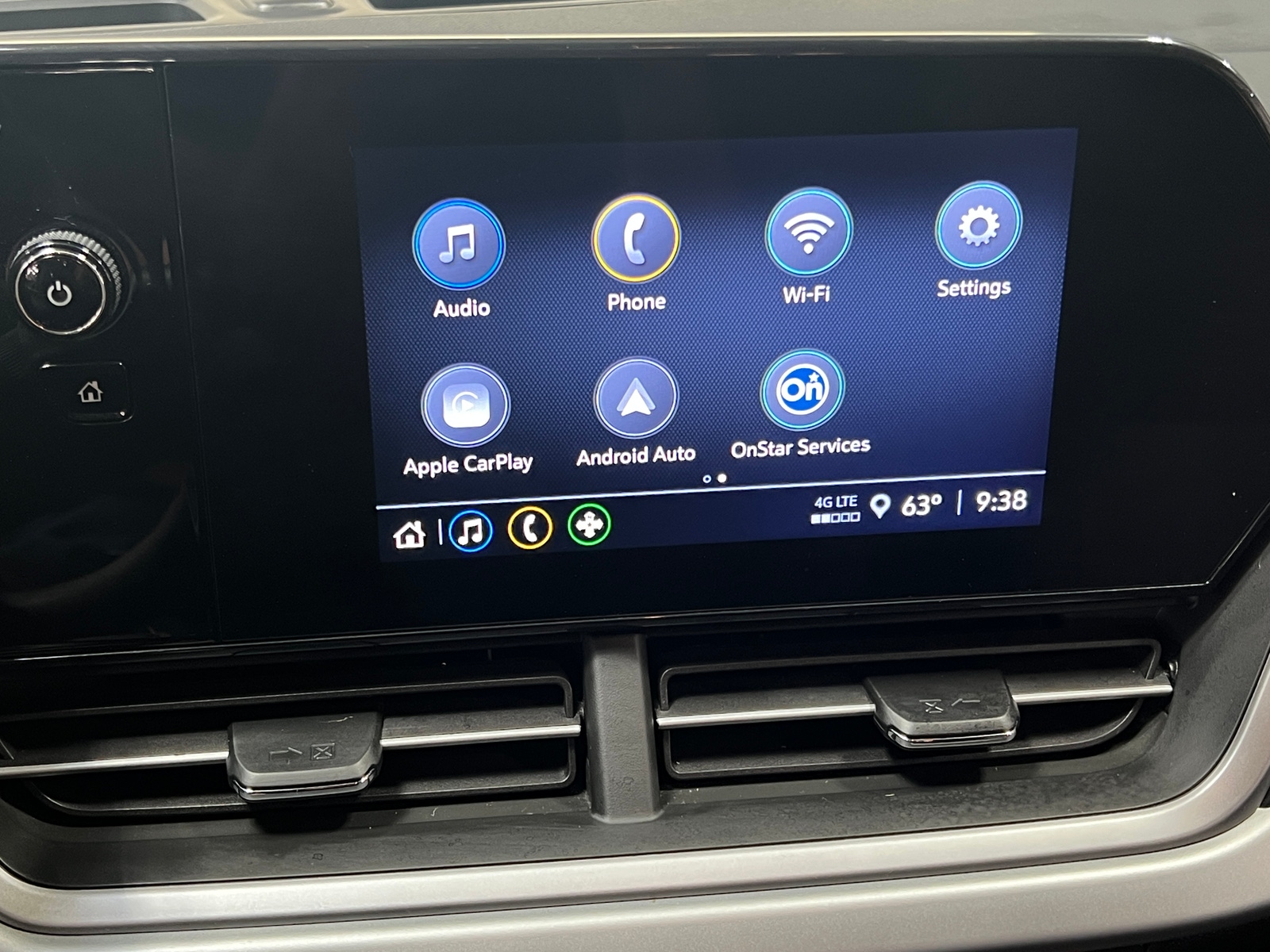 Thumbnail: 2025 Chevrolet Trax - 4