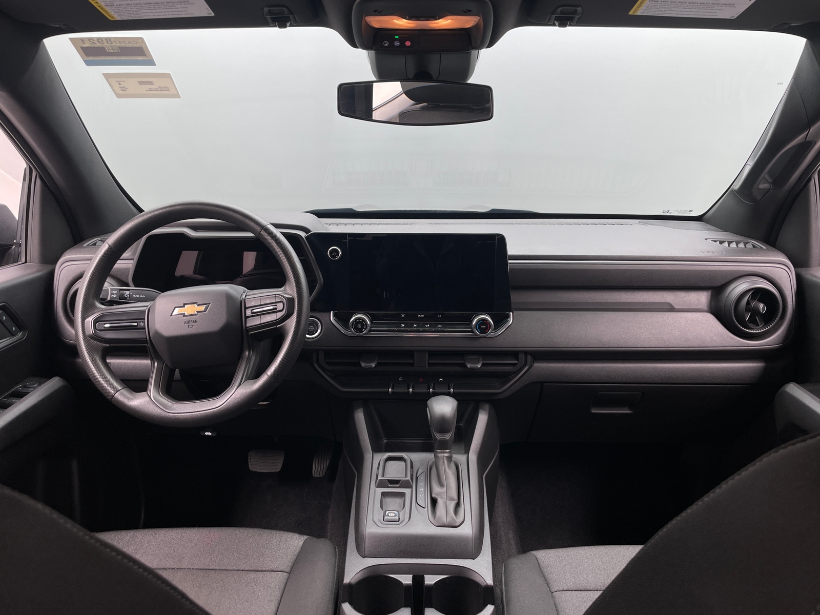 Thumbnail: 2024 Chevrolet Colorado - 3