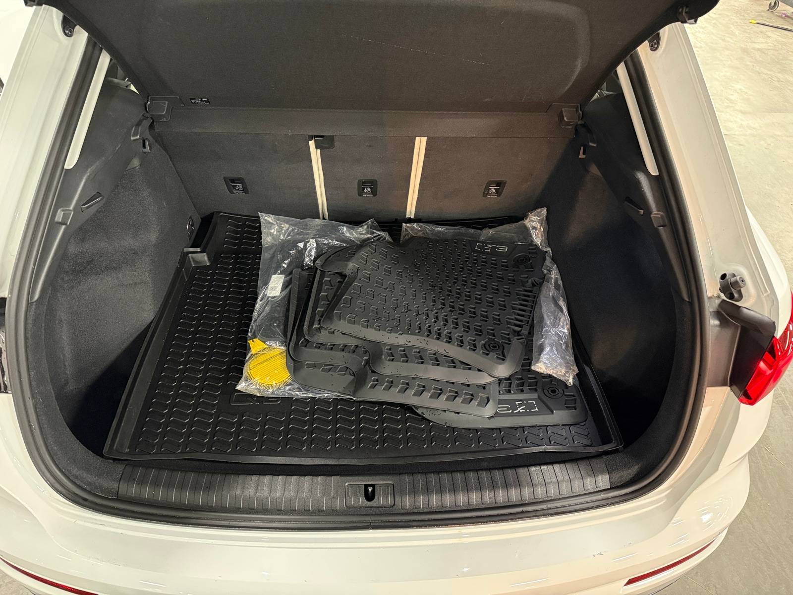 Thumbnail: 2022 Audi Q3 - 6