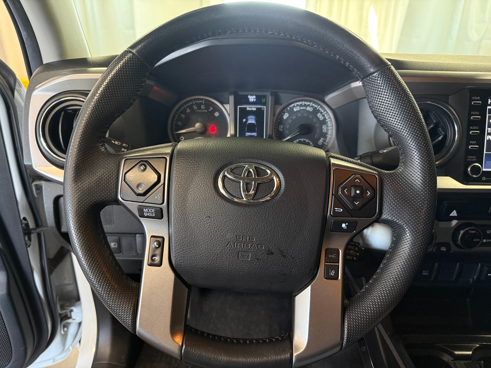 Thumbnail: 2022 Toyota Tacoma - 5