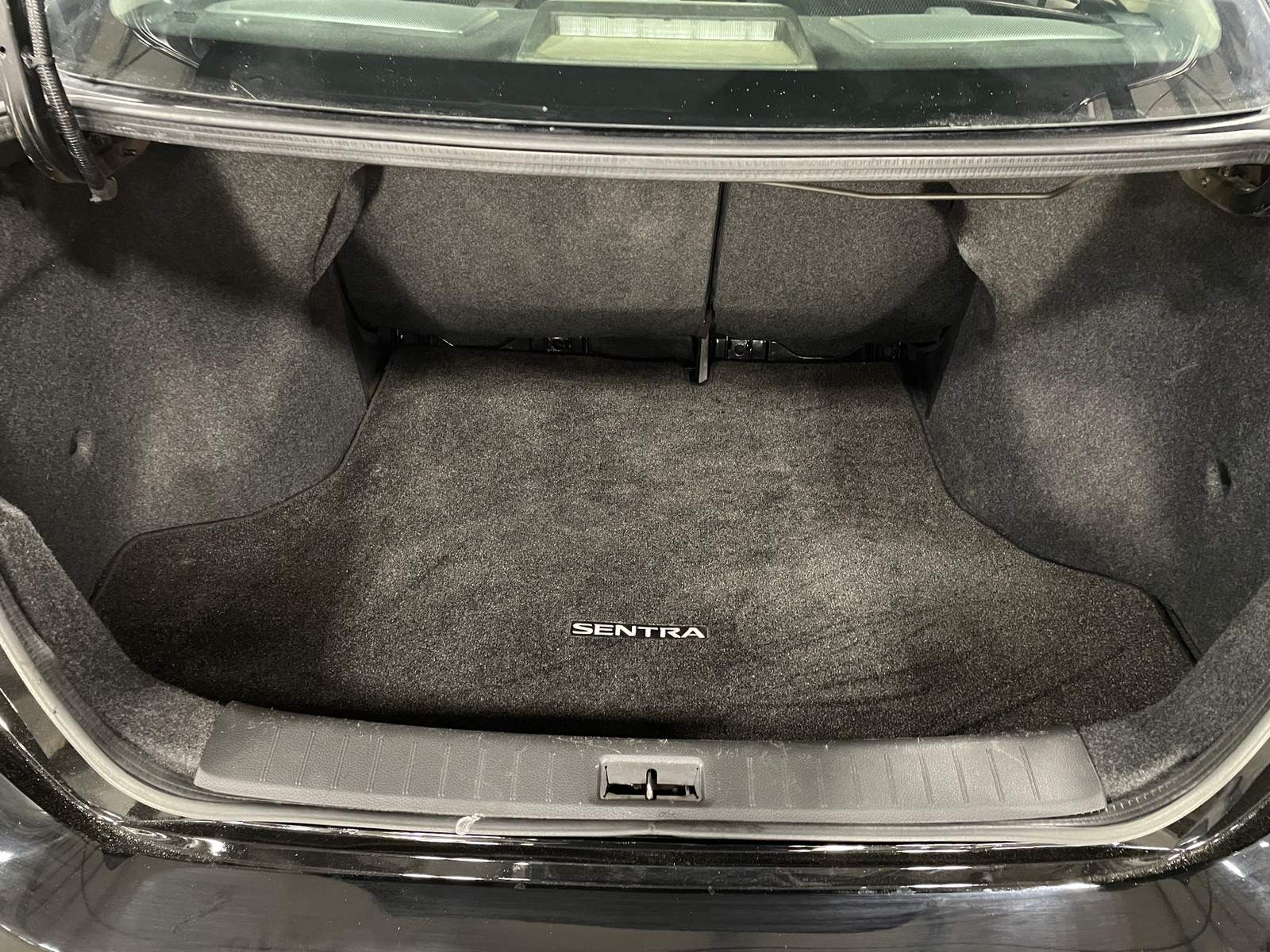 Thumbnail: 2019 Nissan Sentra - 7