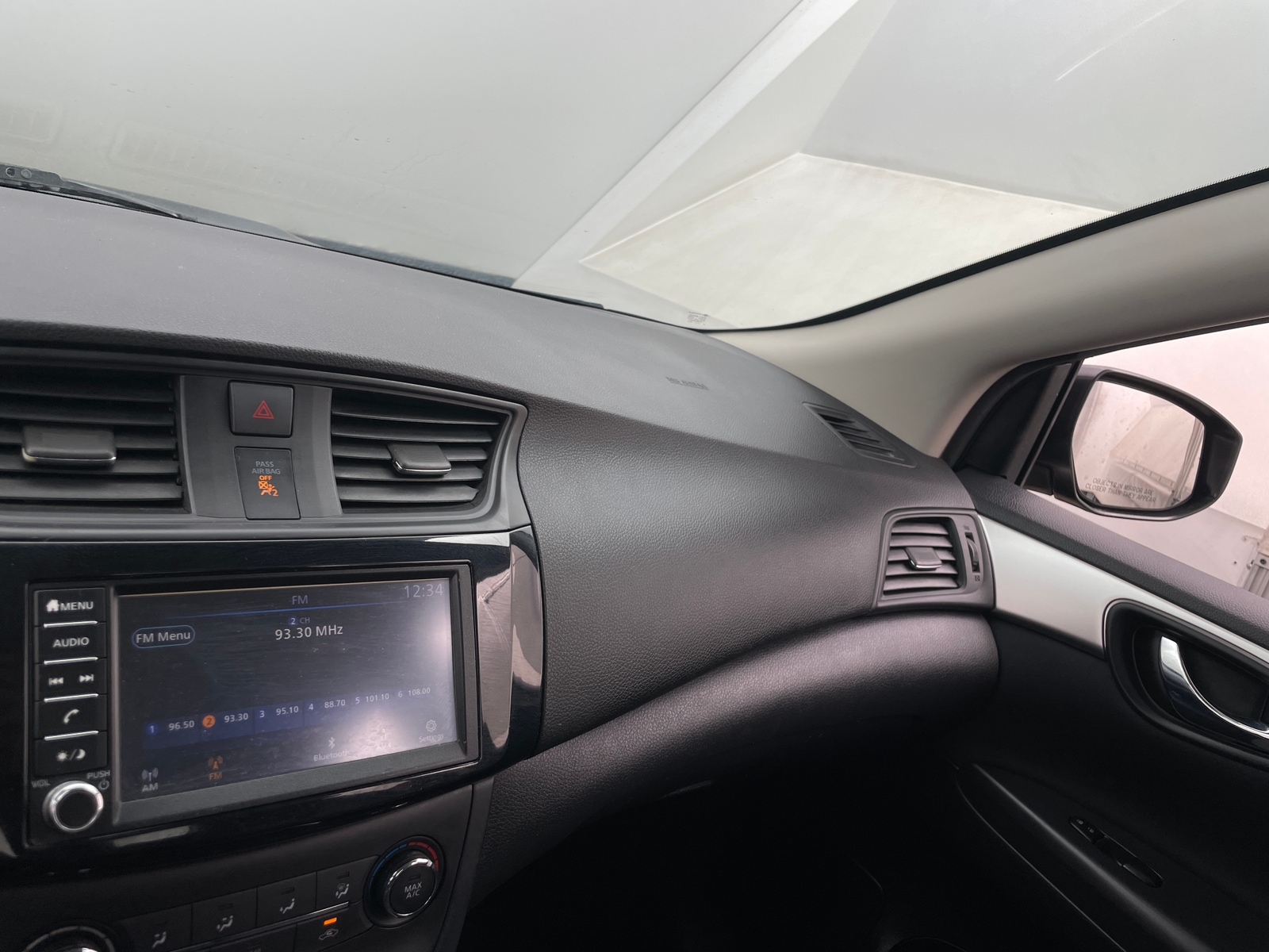 Thumbnail: 2019 Nissan Sentra - 4