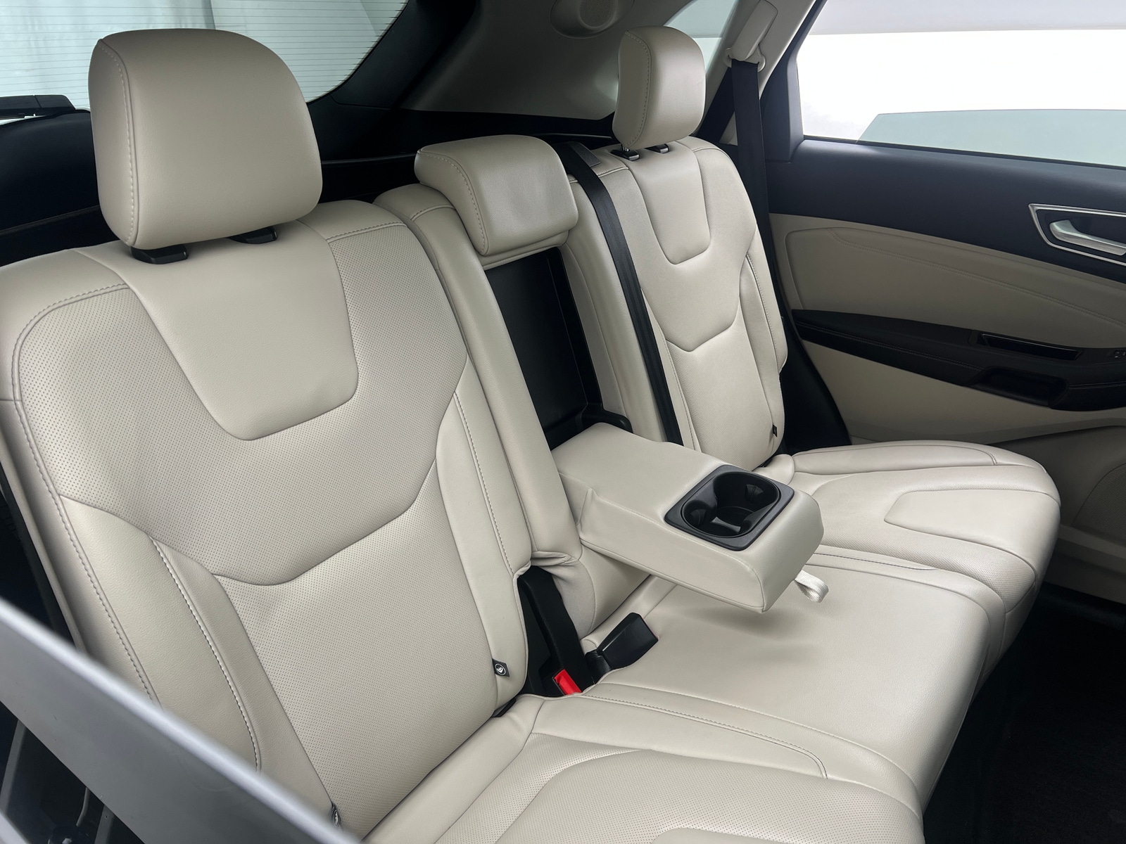 Thumbnail: 2018 Ford Edge - 5