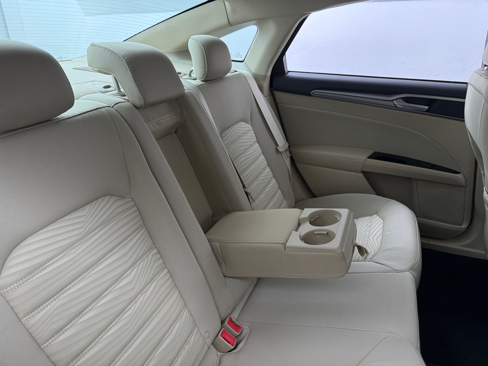 Thumbnail: 2016 Ford Fusion - 6