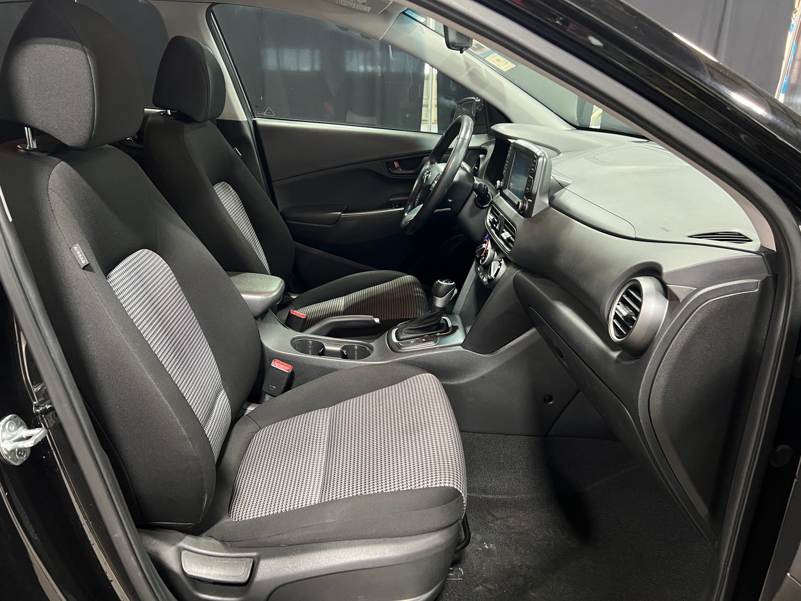 Thumbnail: 2021 Hyundai Kona - 2