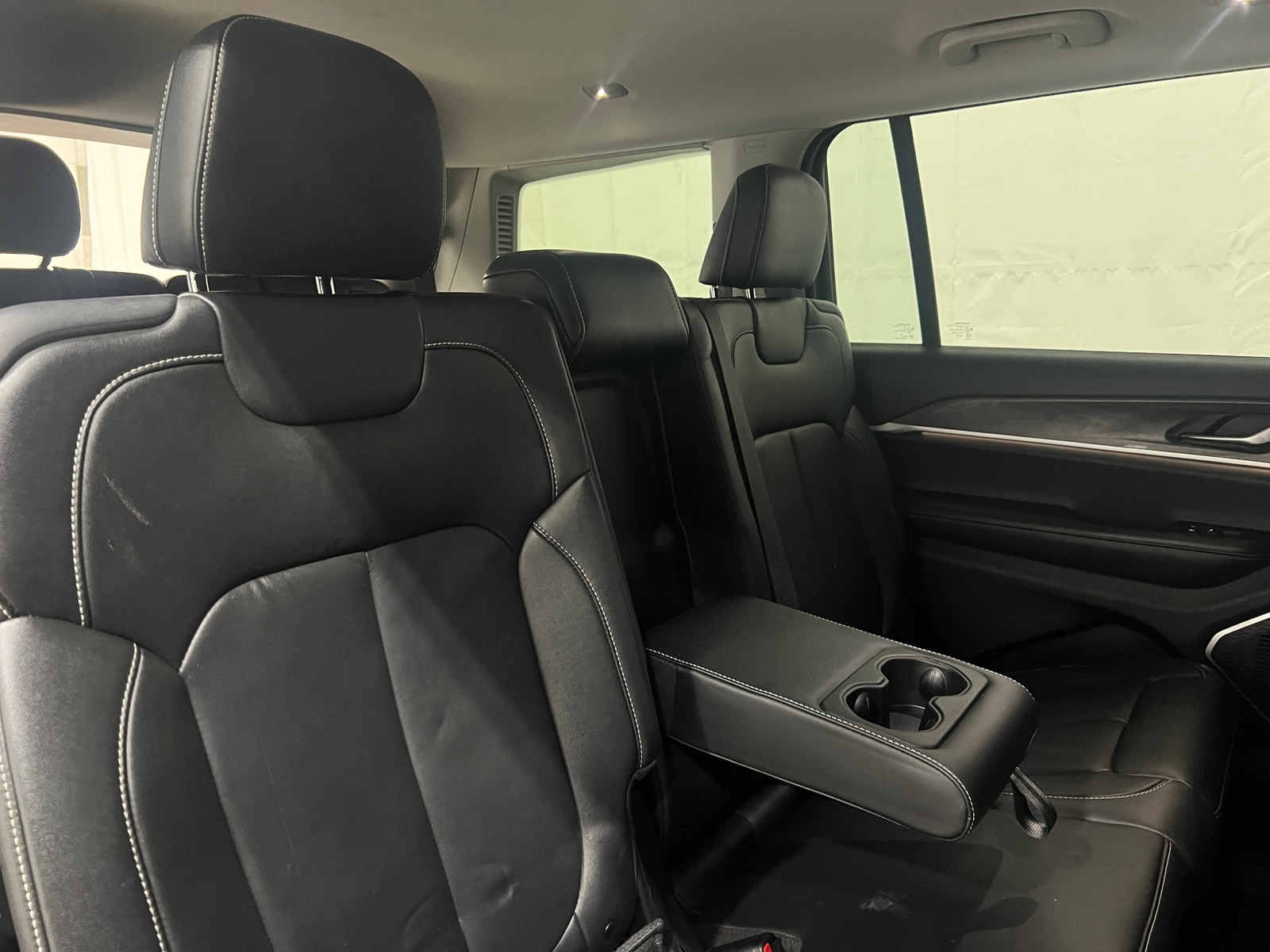 Thumbnail: 2022 Jeep Grand Cherokee L - 5