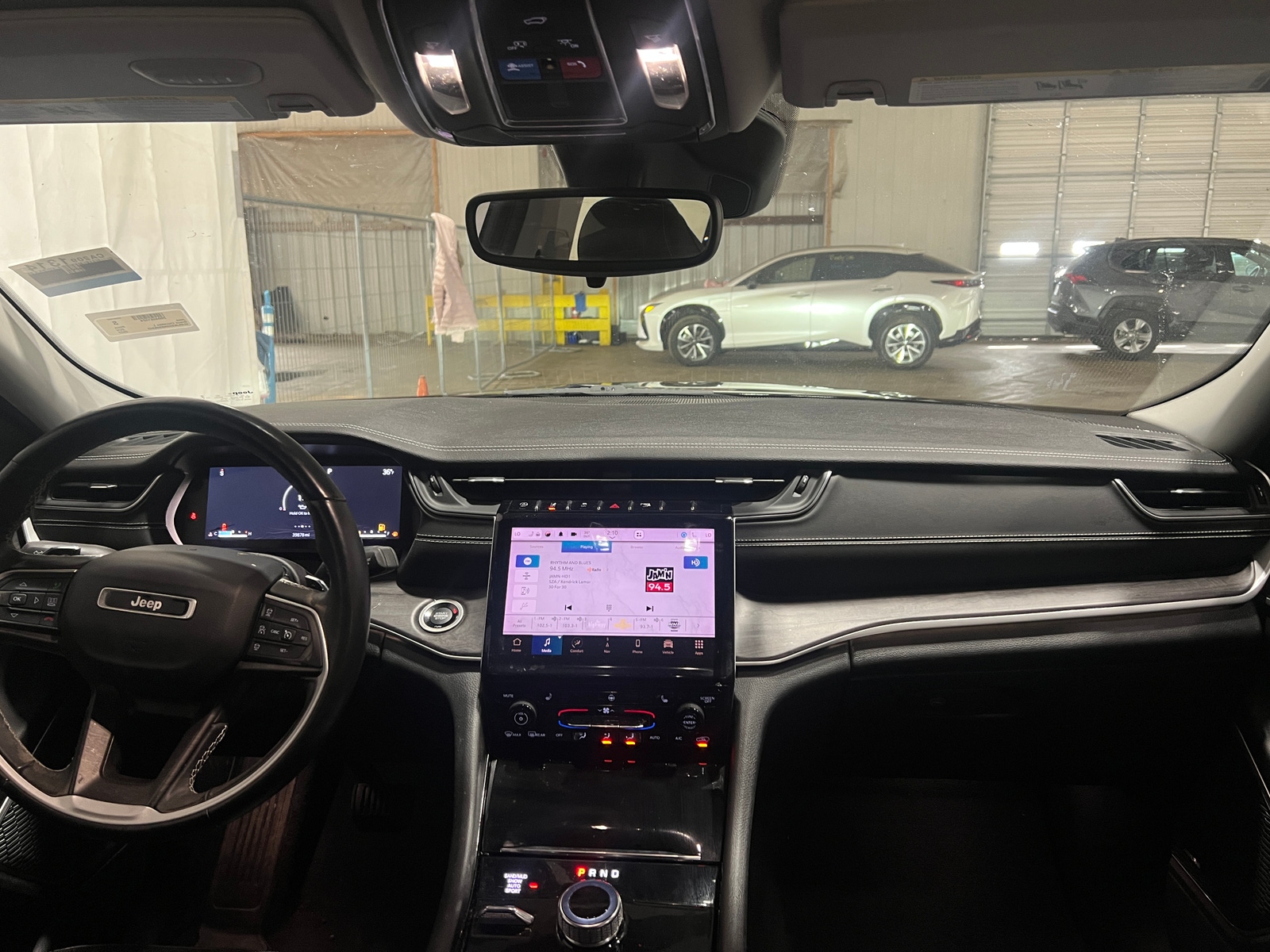 Thumbnail: 2022 Jeep Grand Cherokee L - 2