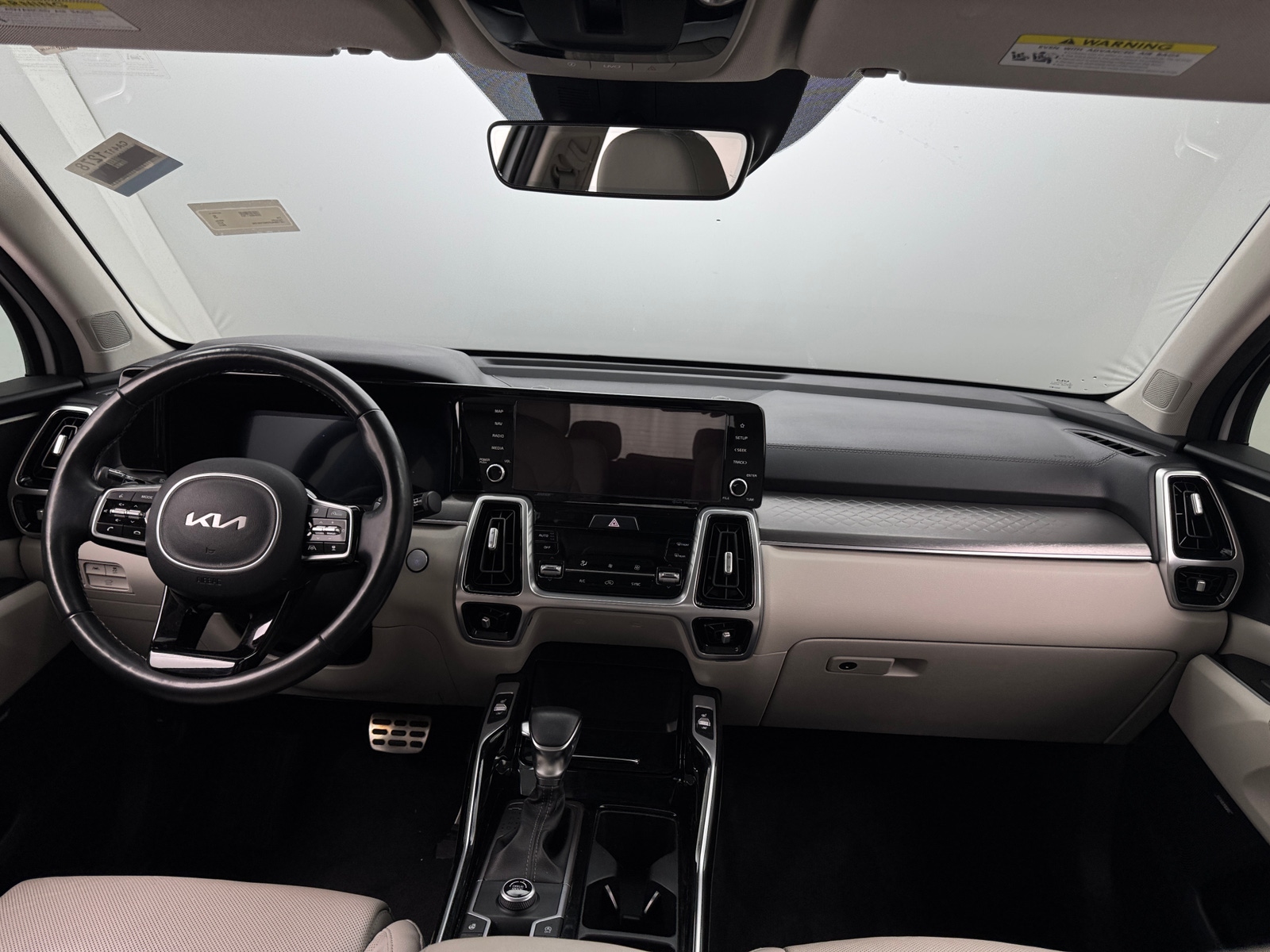 Thumbnail: 2022 Kia Sorento - 2