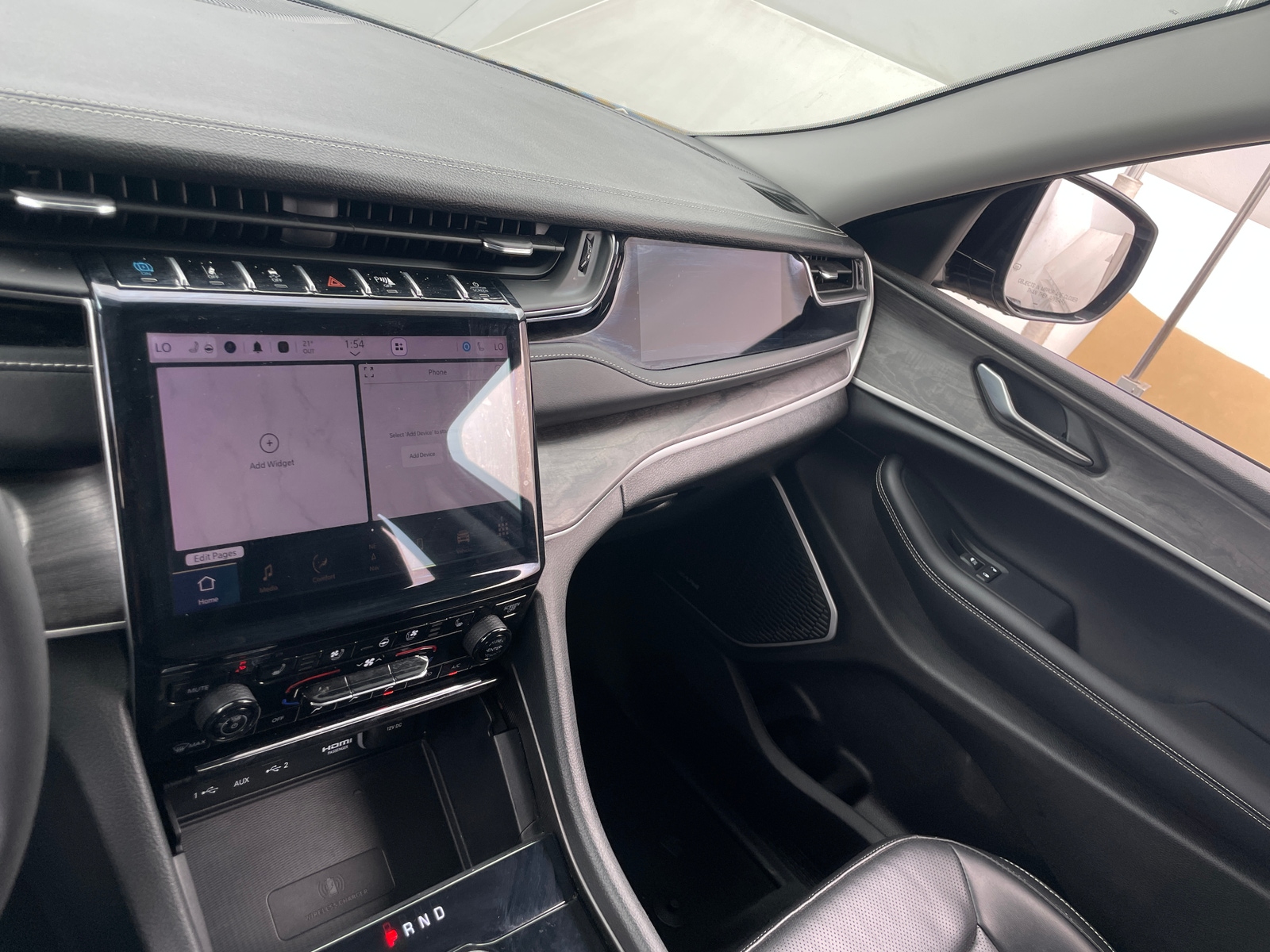 Thumbnail: 2023 Jeep Grand Cherokee - 3