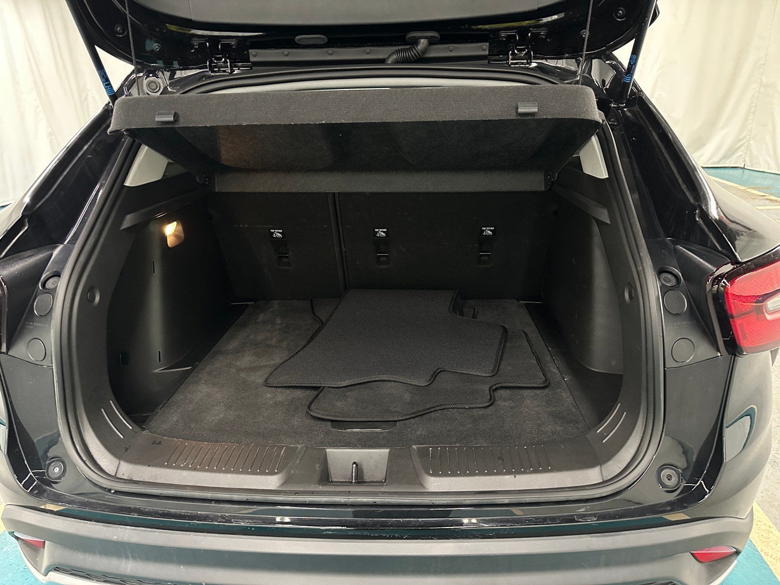 Thumbnail: 2025 Chevrolet Trax - 7