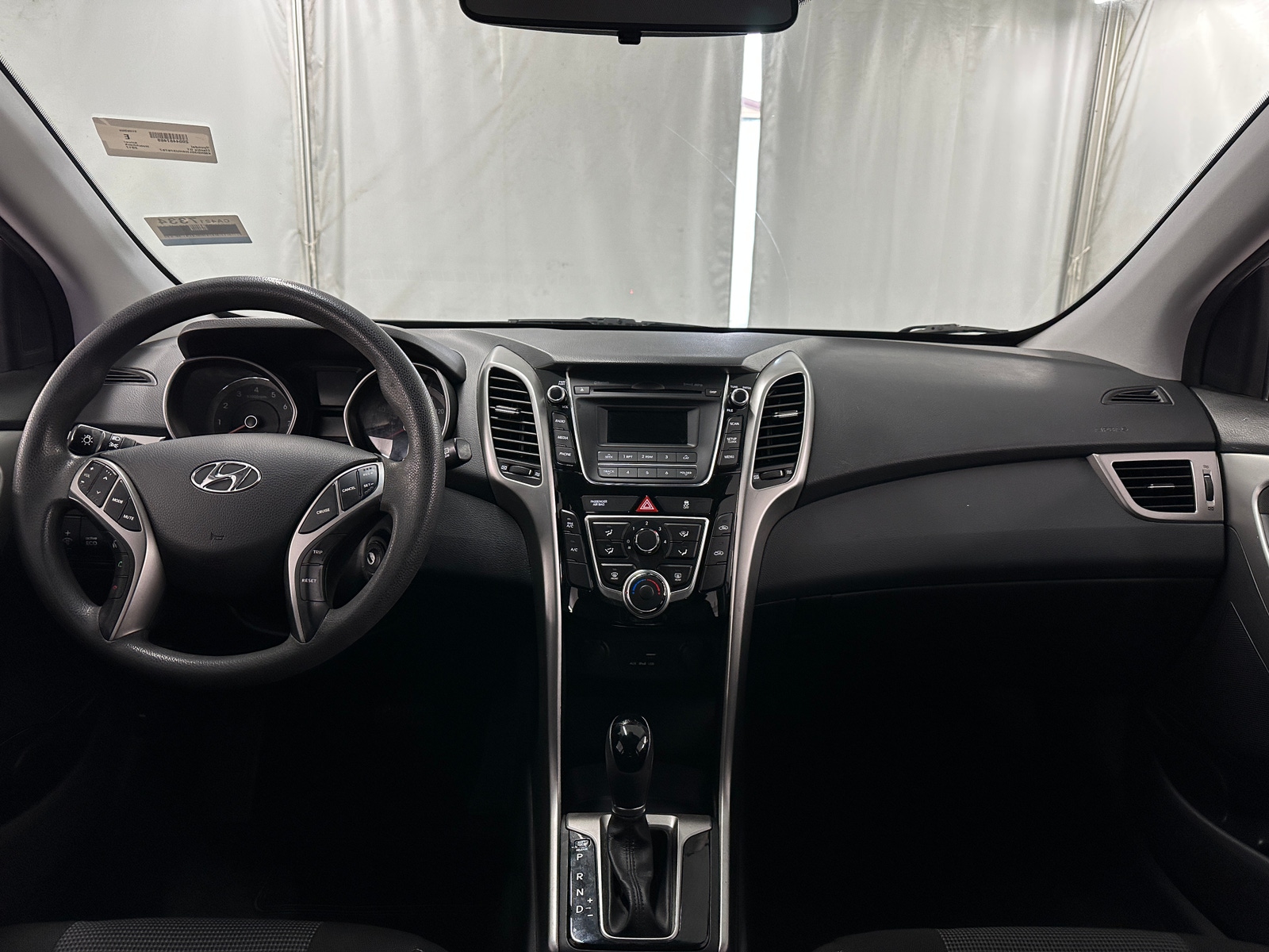 Thumbnail: 2017 Hyundai Elantra - 3