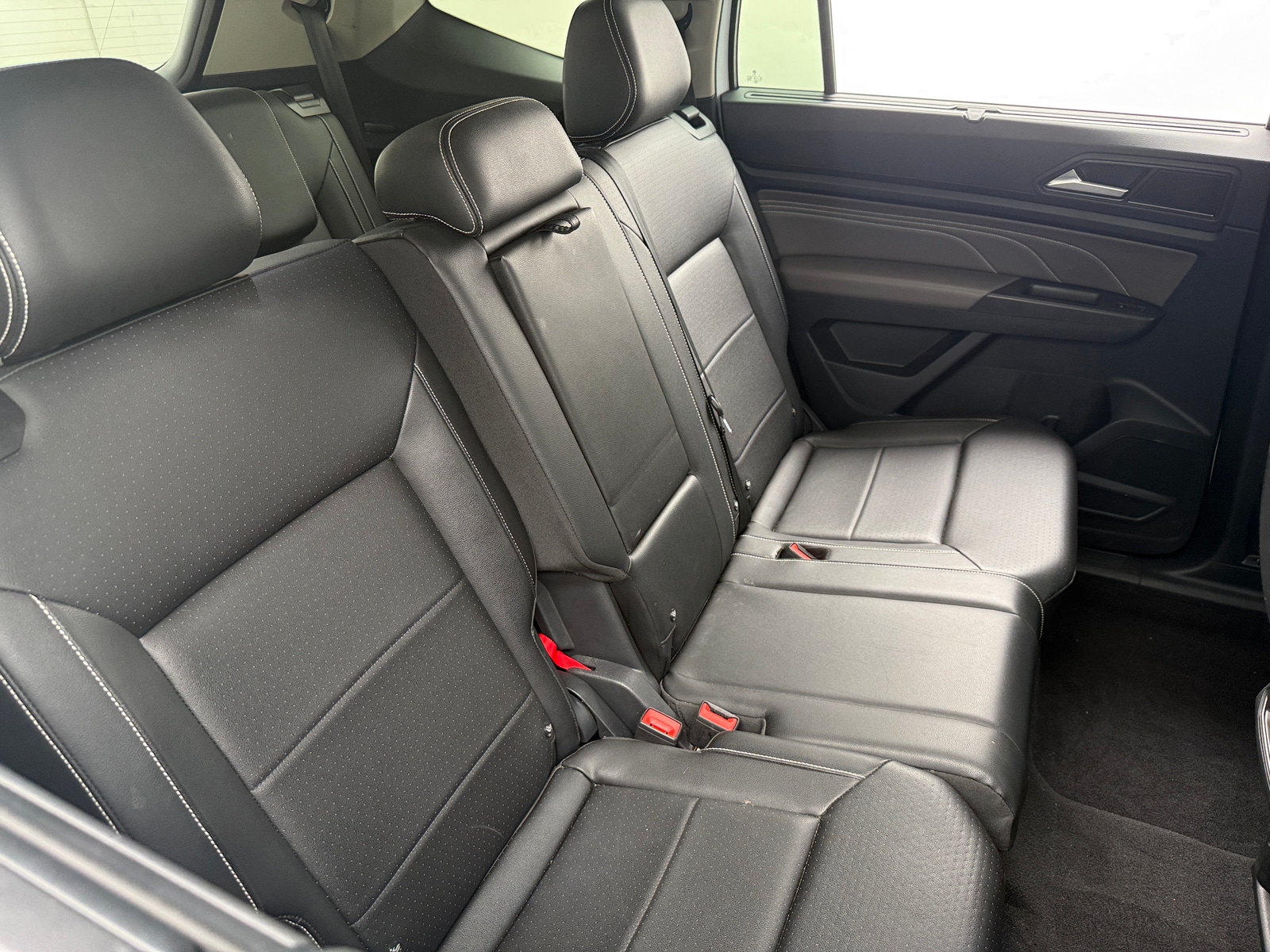 Thumbnail: 2023 Volkswagen Atlas - 5