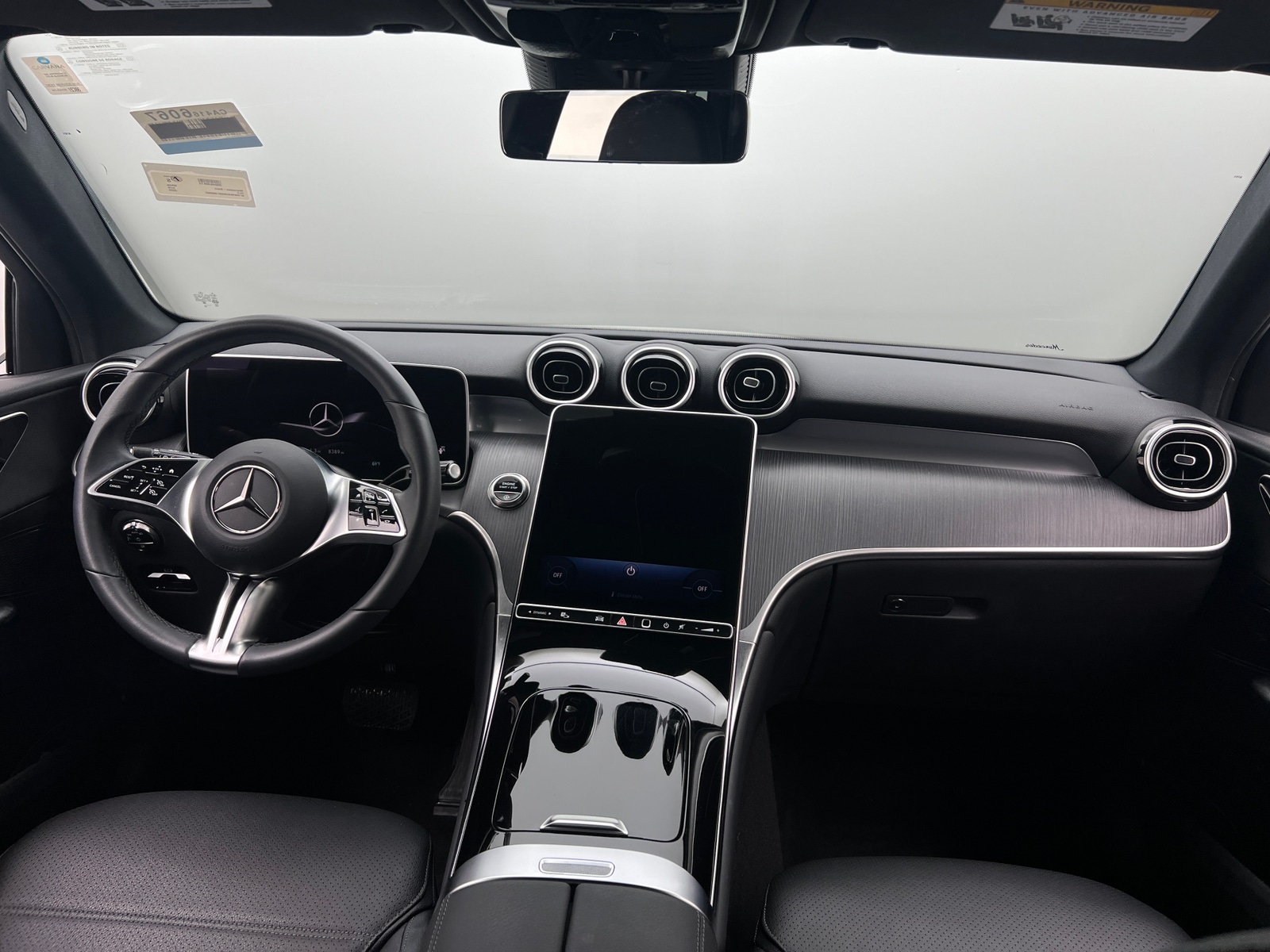 Thumbnail: 2025 Mercedes-Benz GLC - 2