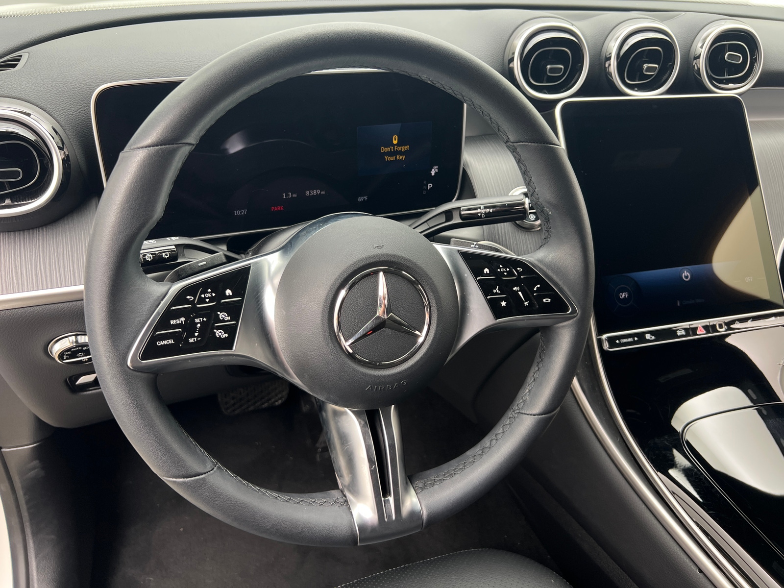 Thumbnail: 2025 Mercedes-Benz GLC - 4