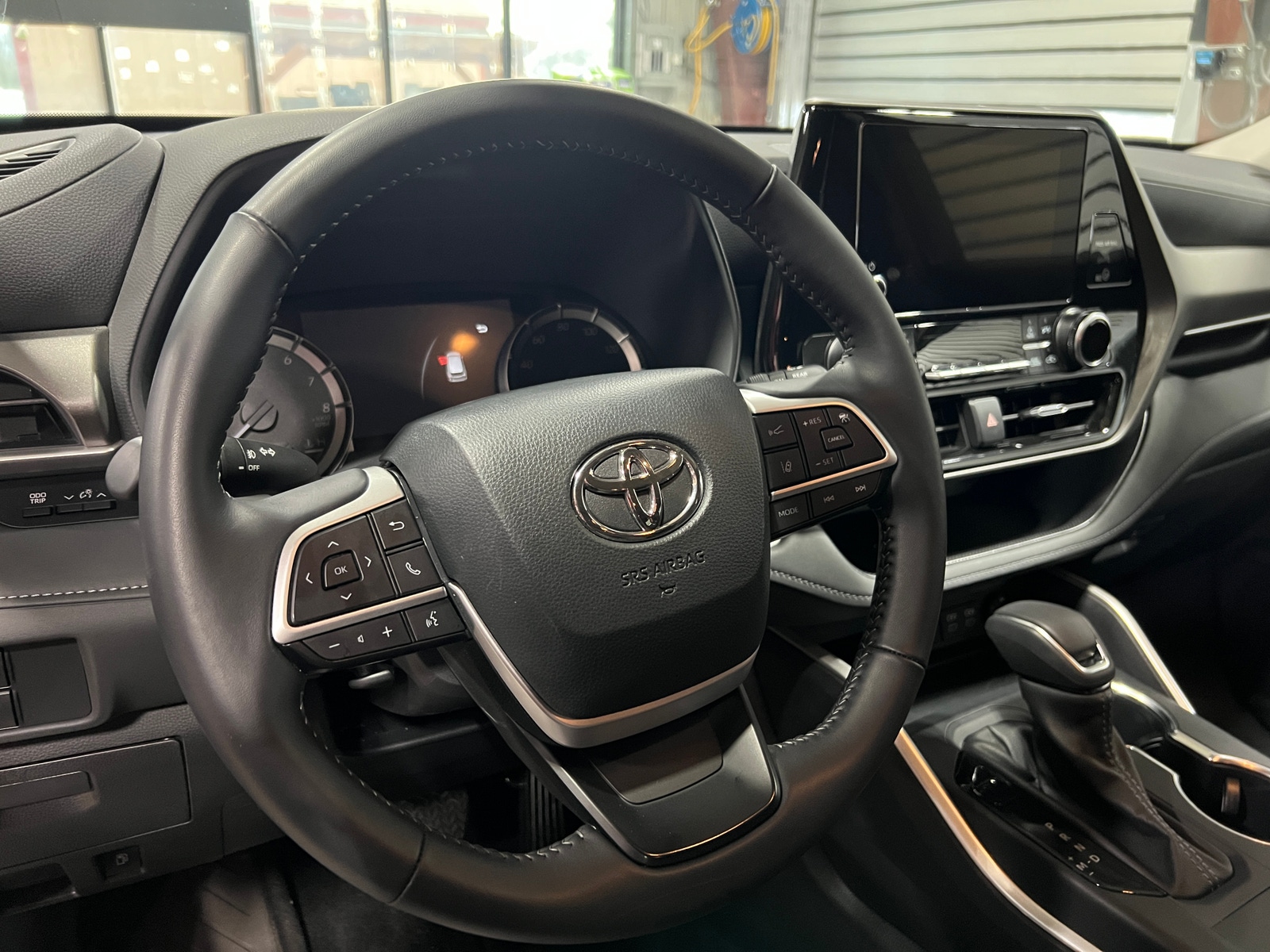 Thumbnail: 2025 Toyota Highlander - 5