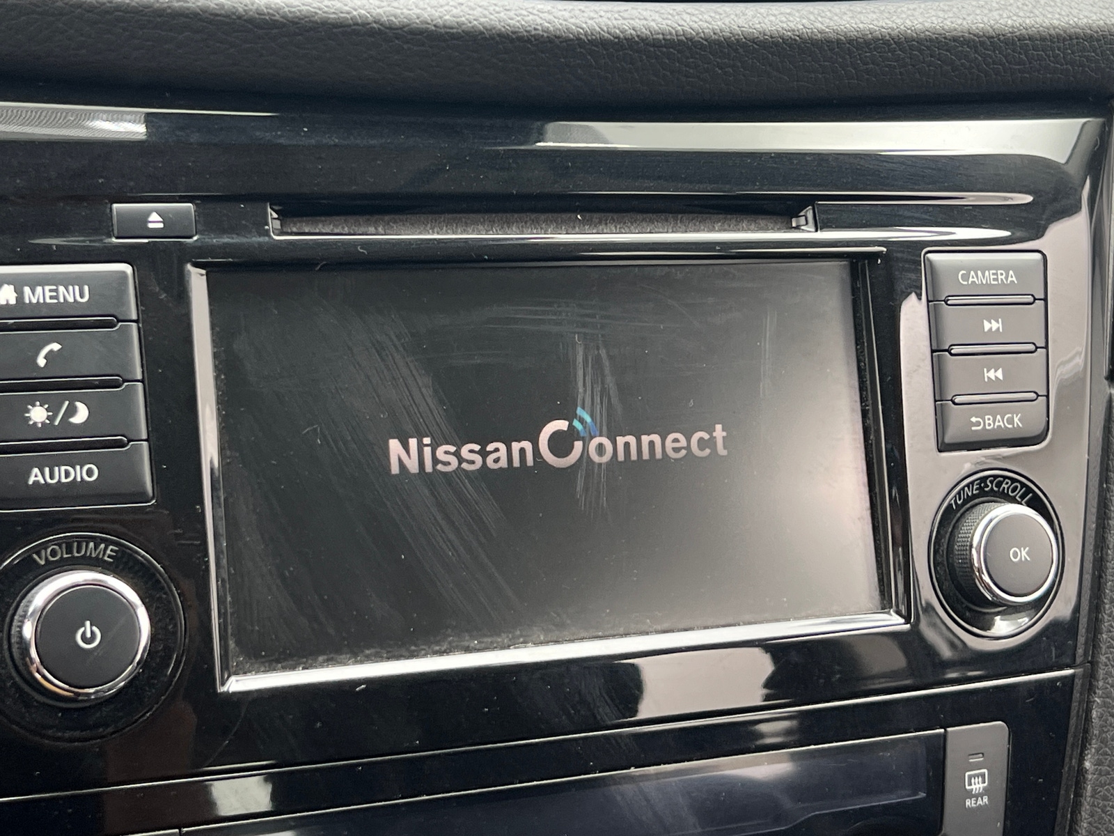 Thumbnail: 2020 Nissan Rogue Sport - 4