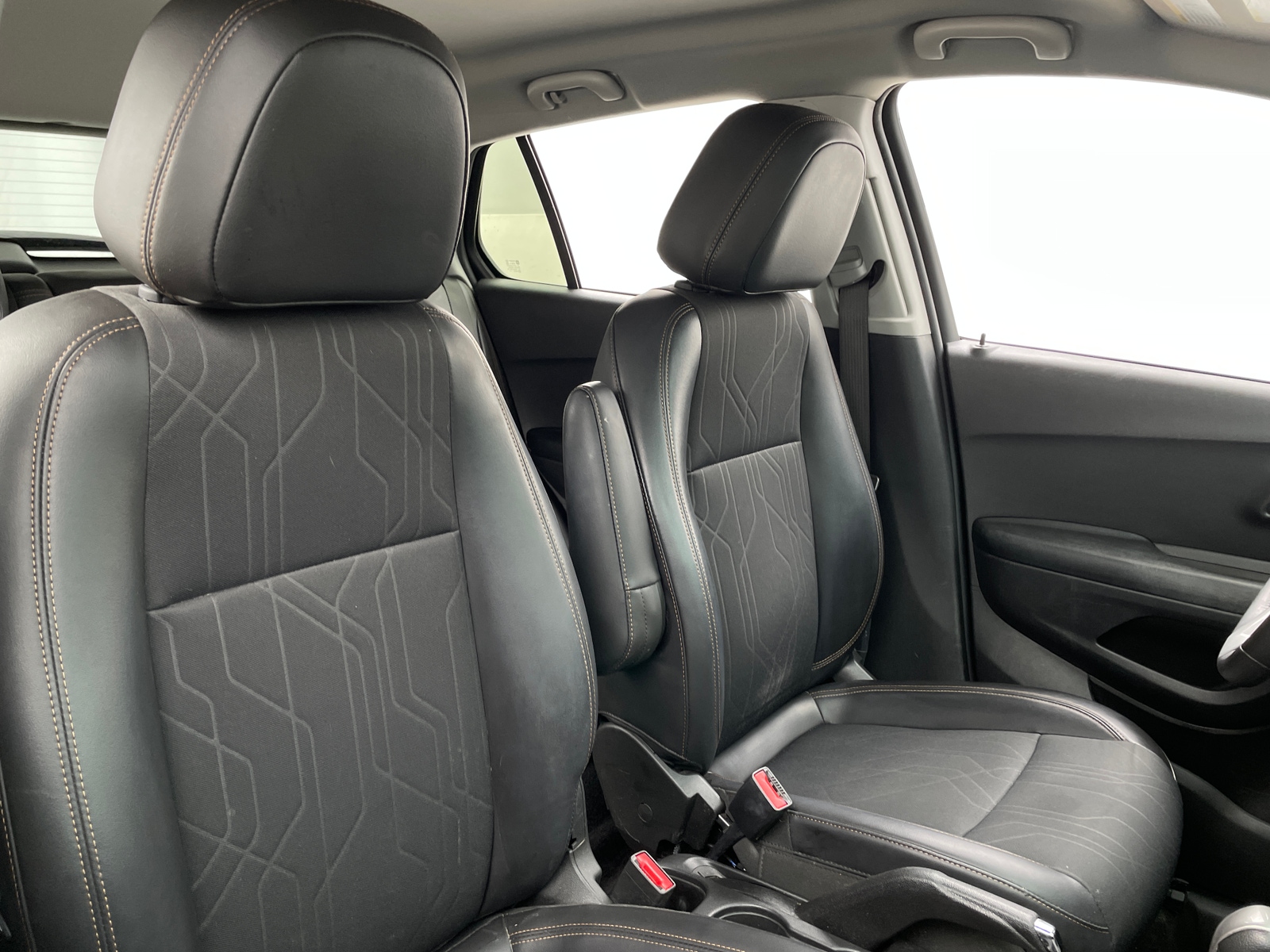 Thumbnail: 2021 Chevrolet Trax - 2