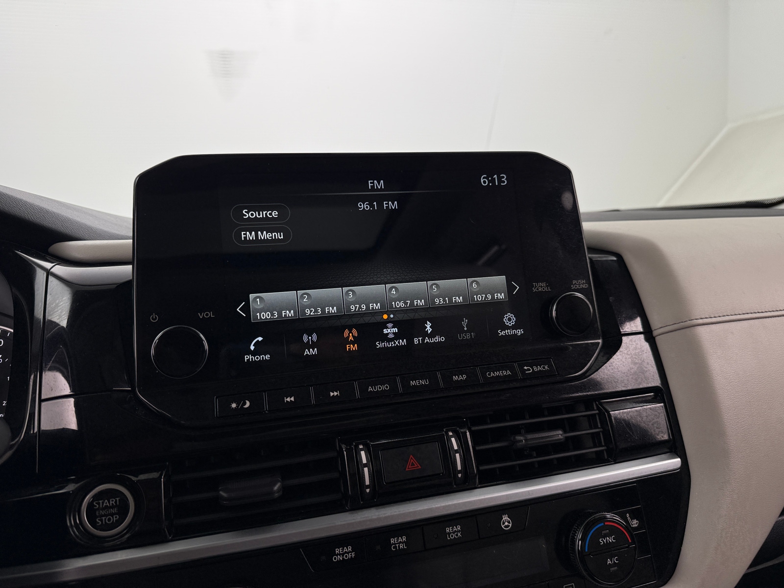 Thumbnail: 2022 Nissan Pathfinder - 3