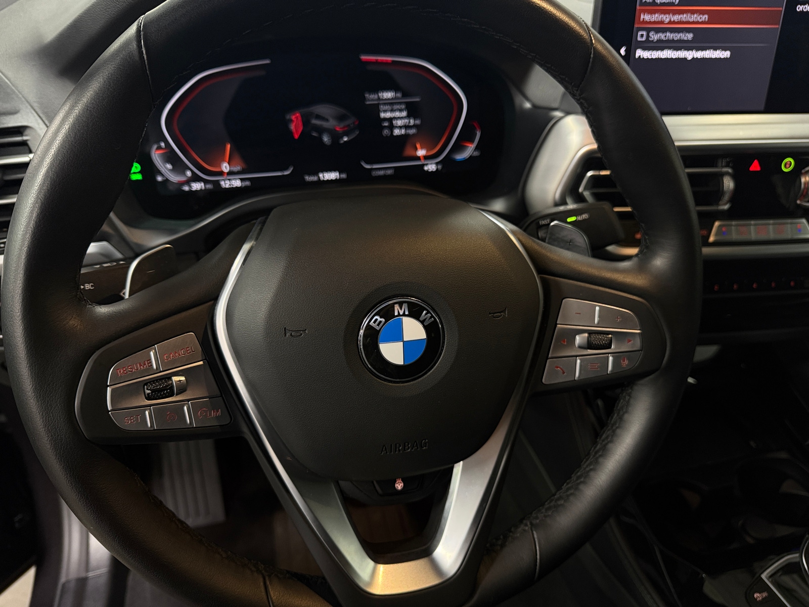 Thumbnail: 2025 BMW X4 - 4