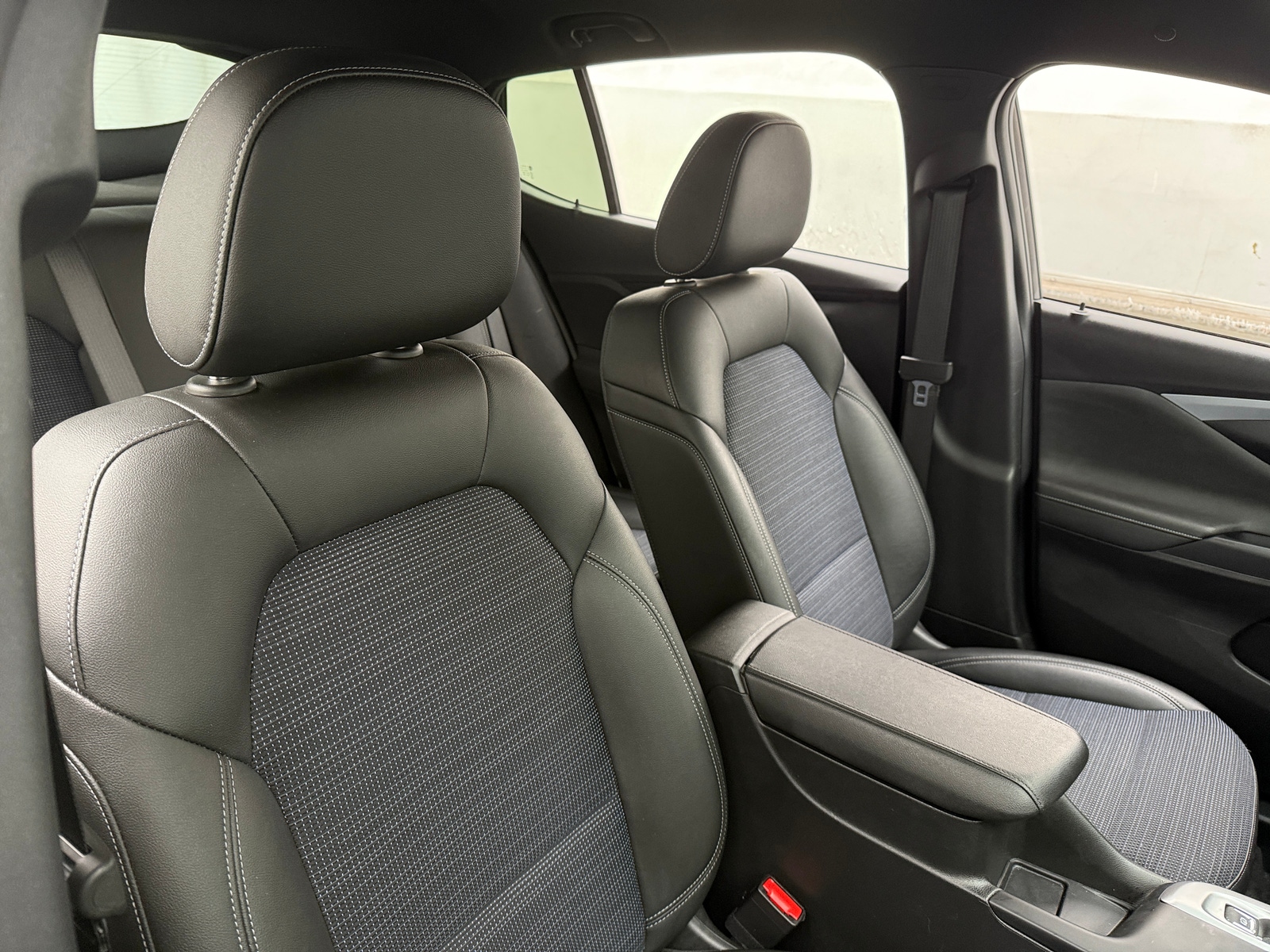 Thumbnail: 2025 Buick Envista - 2